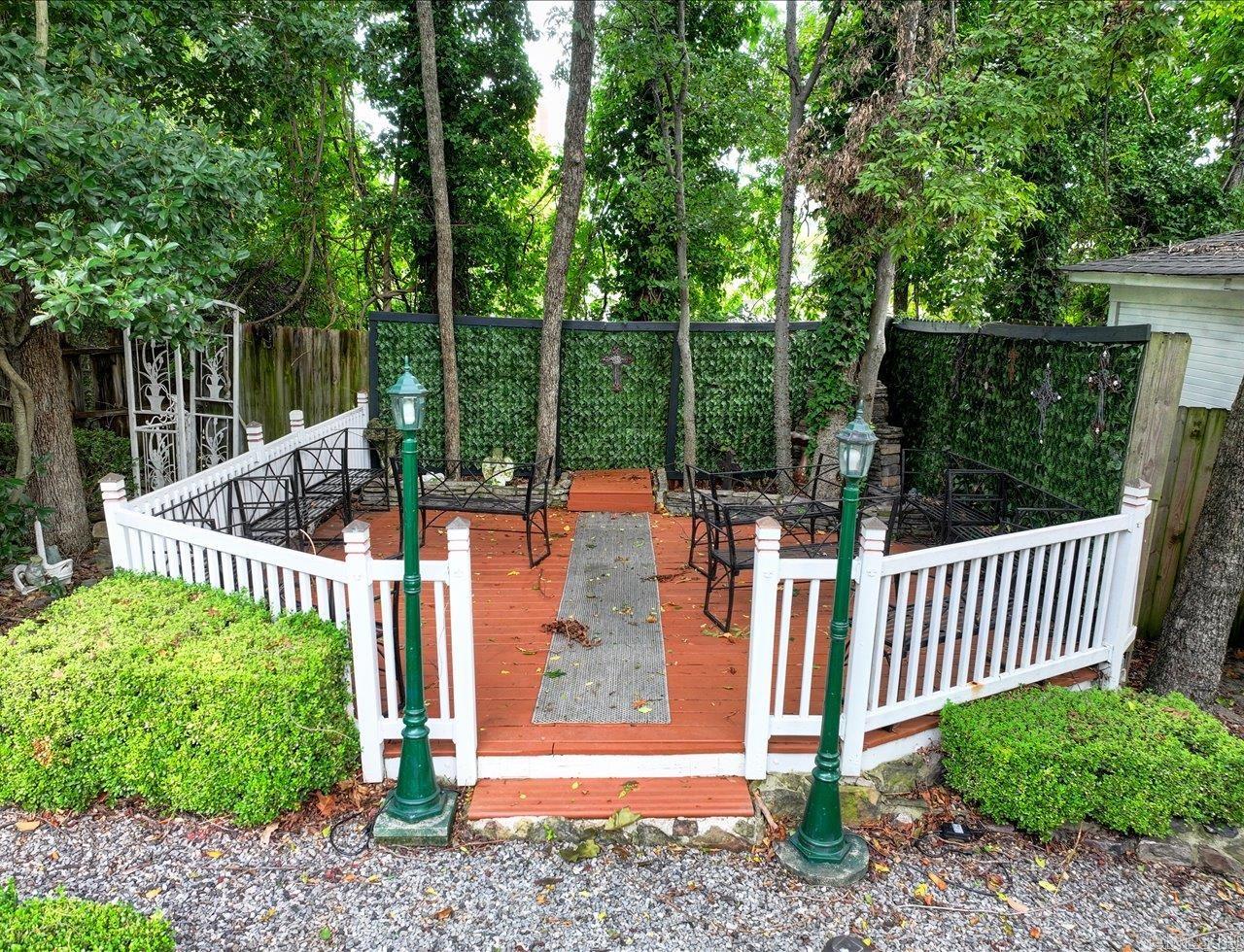 318 Quapaw  Hot Springs, AR