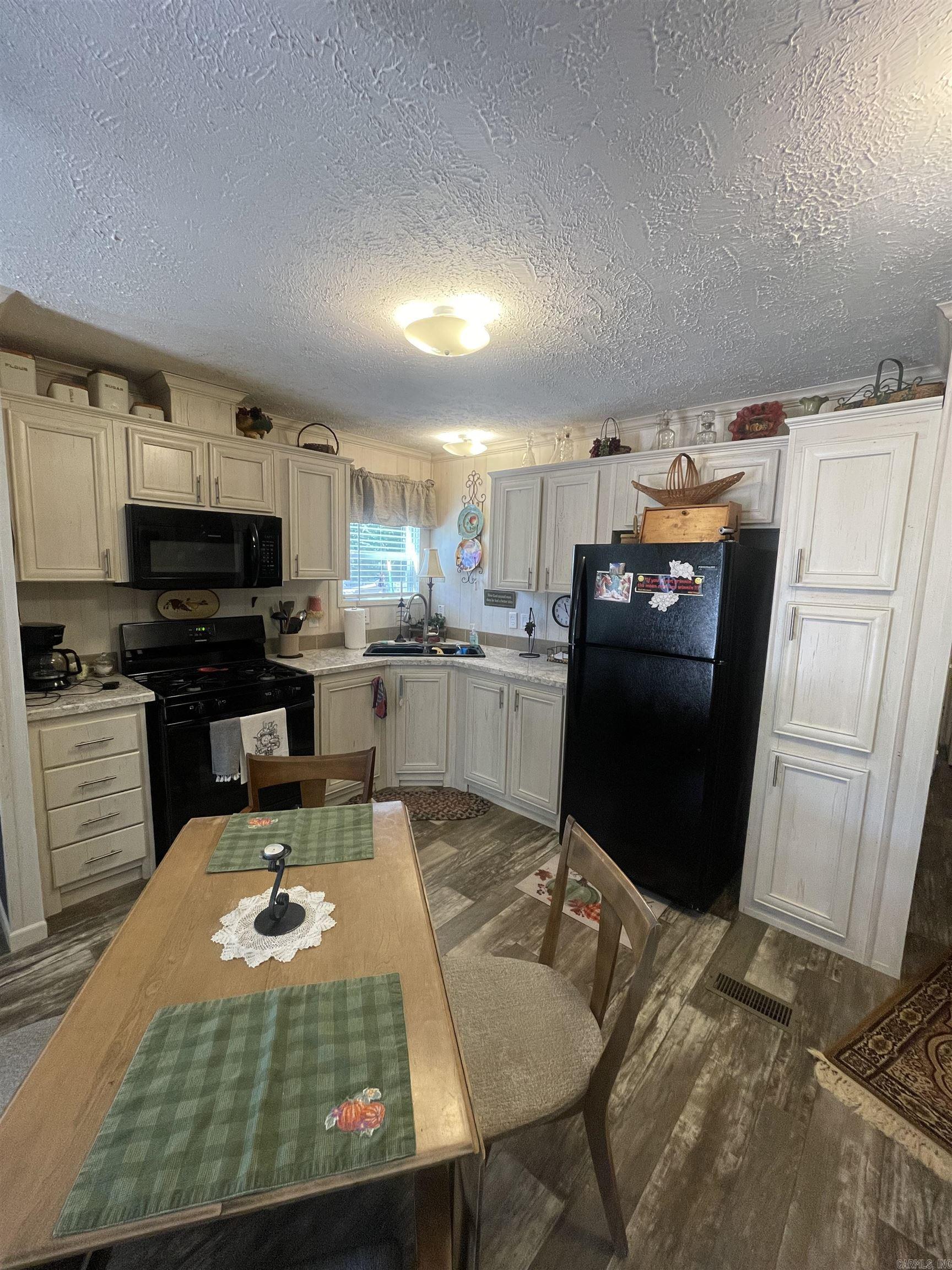 44 Loblolly Circle  Greers Ferry, AR