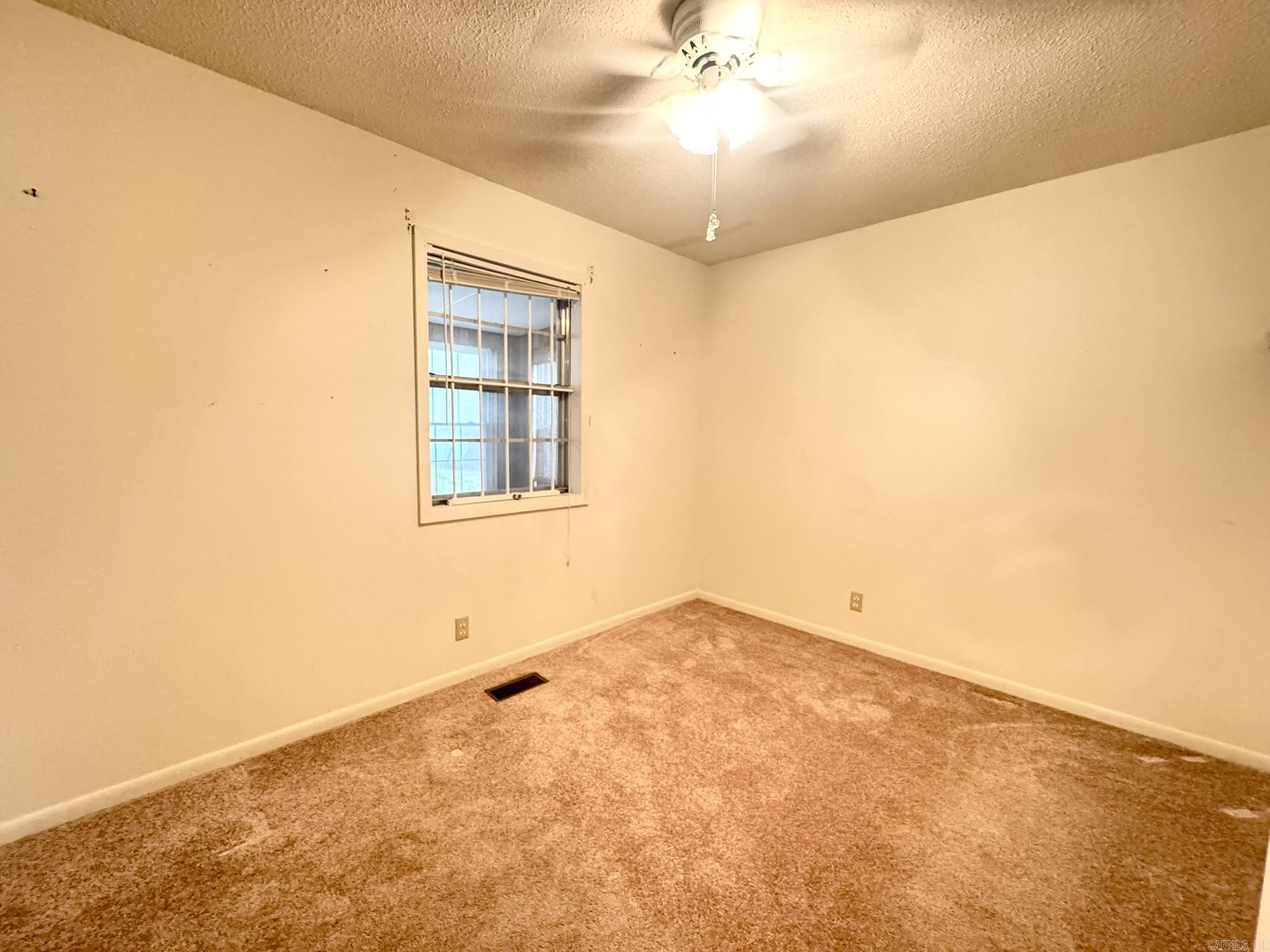 607 Clarence Street  Mountain View, AR