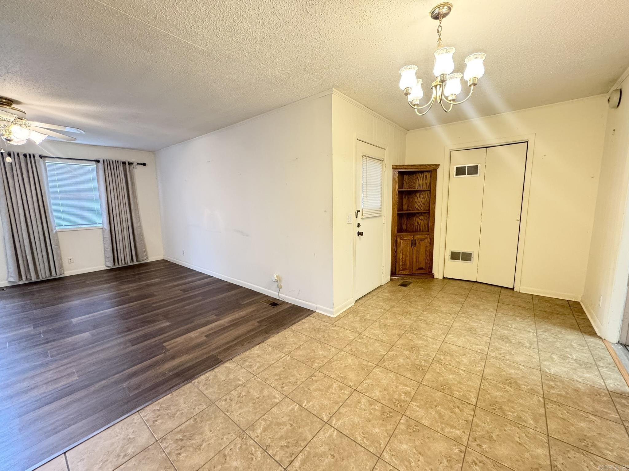 607 Clarence Street  Mountain View, AR