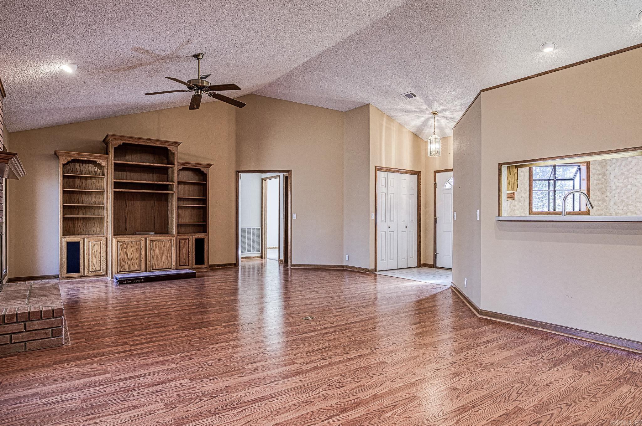 13 SOSEGADO PLACE Hot Springs Village, AR 71909-7782