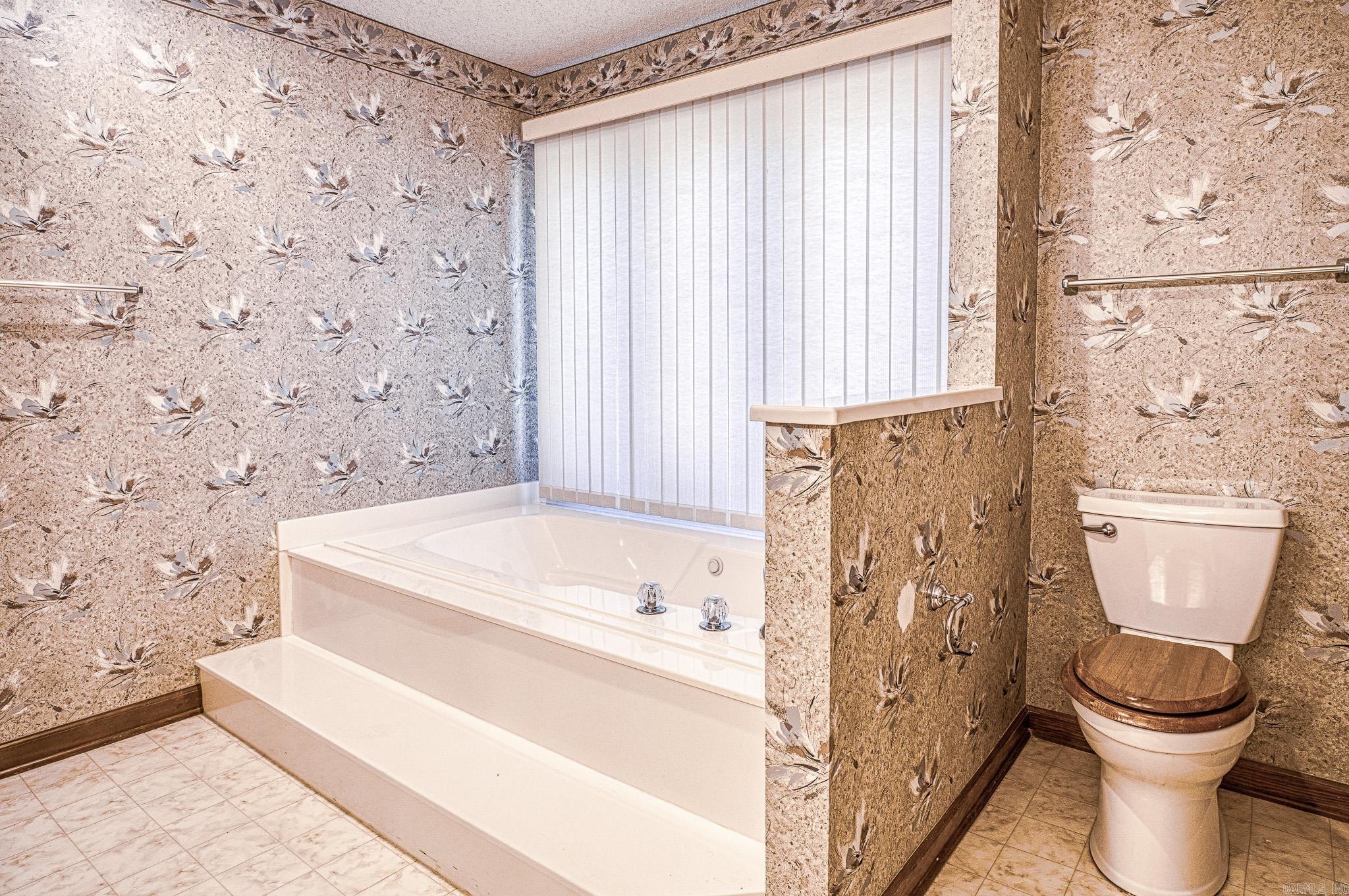 13 SOSEGADO PLACE Hot Springs Village, AR 71909-7782