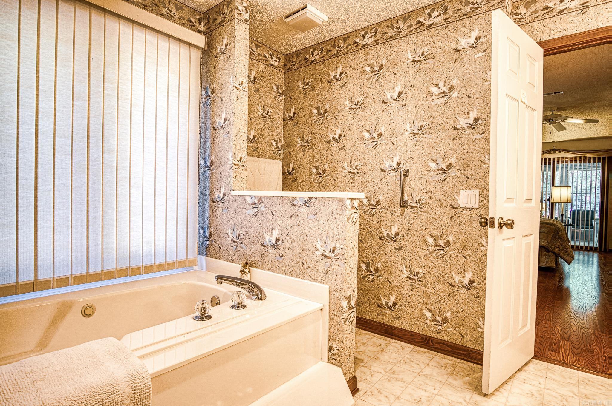 13 SOSEGADO PLACE Hot Springs Village, AR 71909-7782