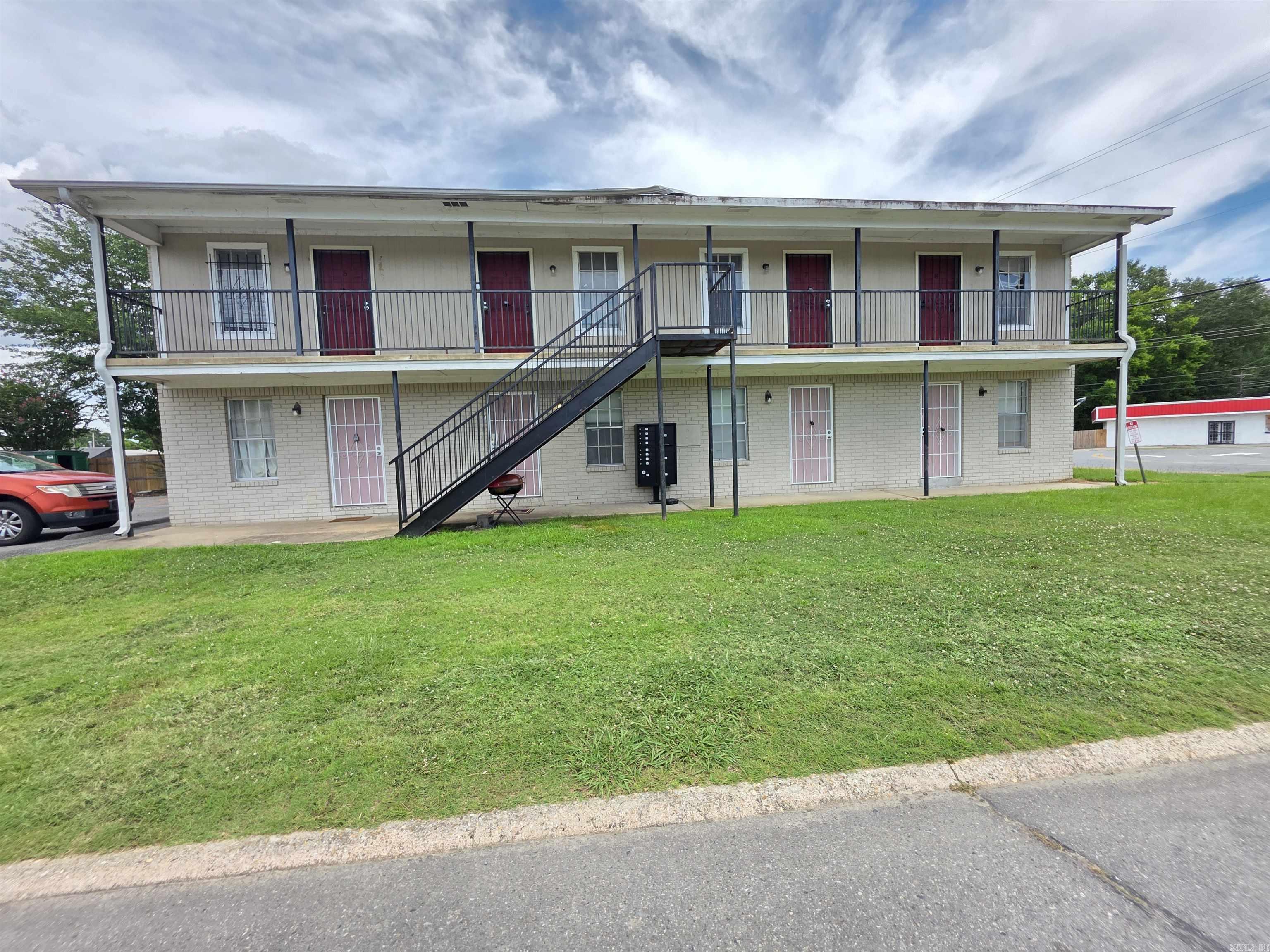 5910 W 53rd  Little Rock, AR