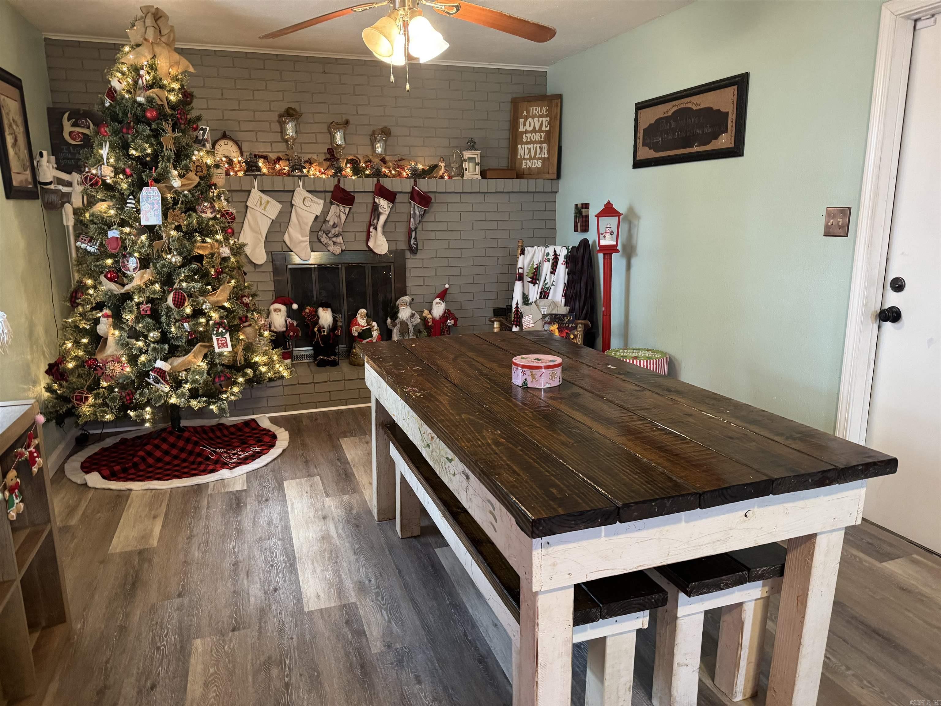 406 NE 6TH Atkins, AR 72823