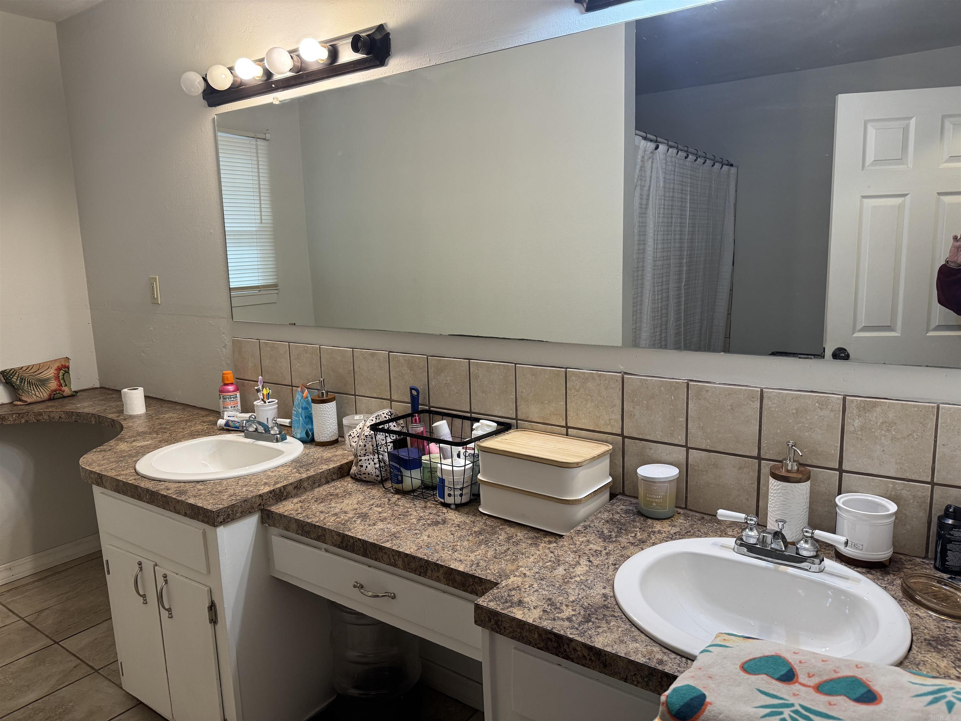 406 NE 6TH Atkins, AR 72823