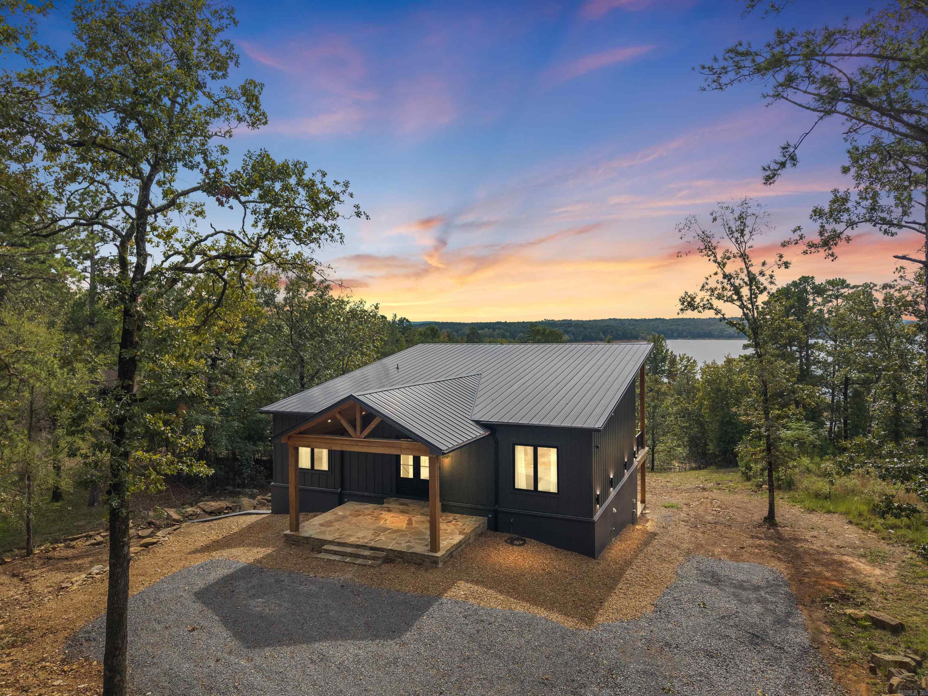 370 Island Shores Dr. Drasco, AR 72530