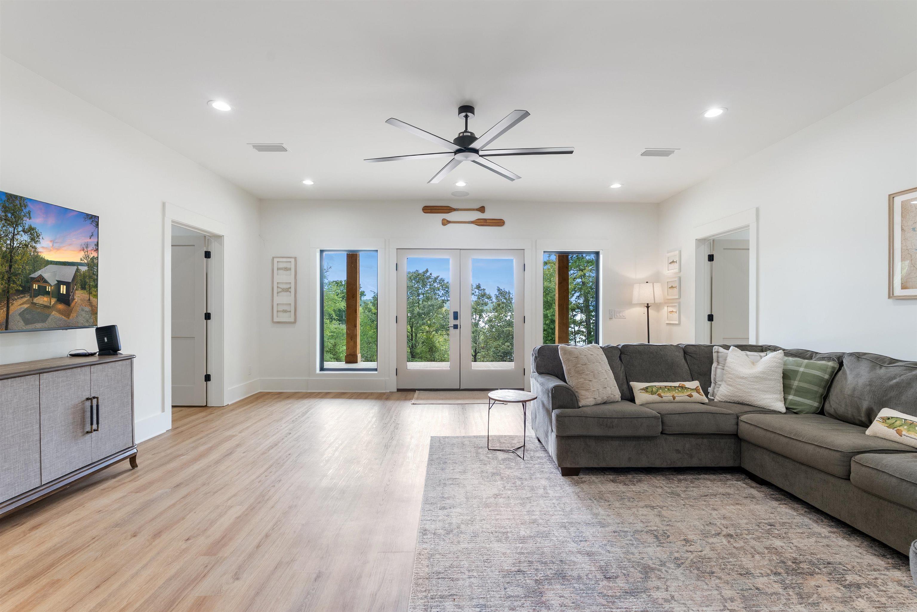 370 Island Shores Dr. Drasco, AR 72530