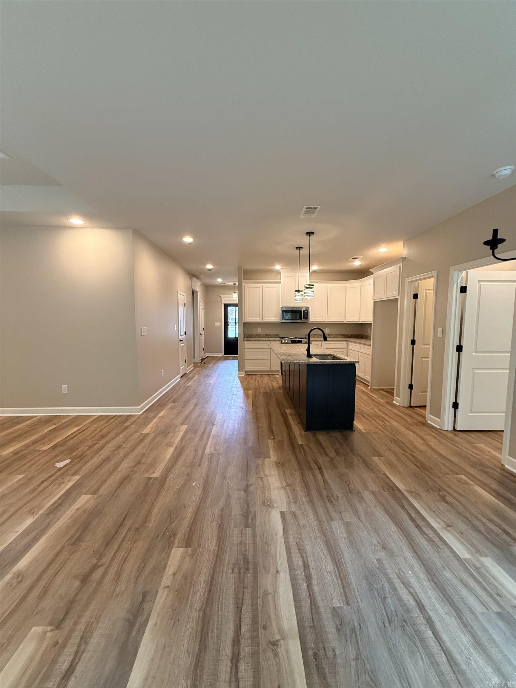 370 Meadow Creek  Haskell, AR