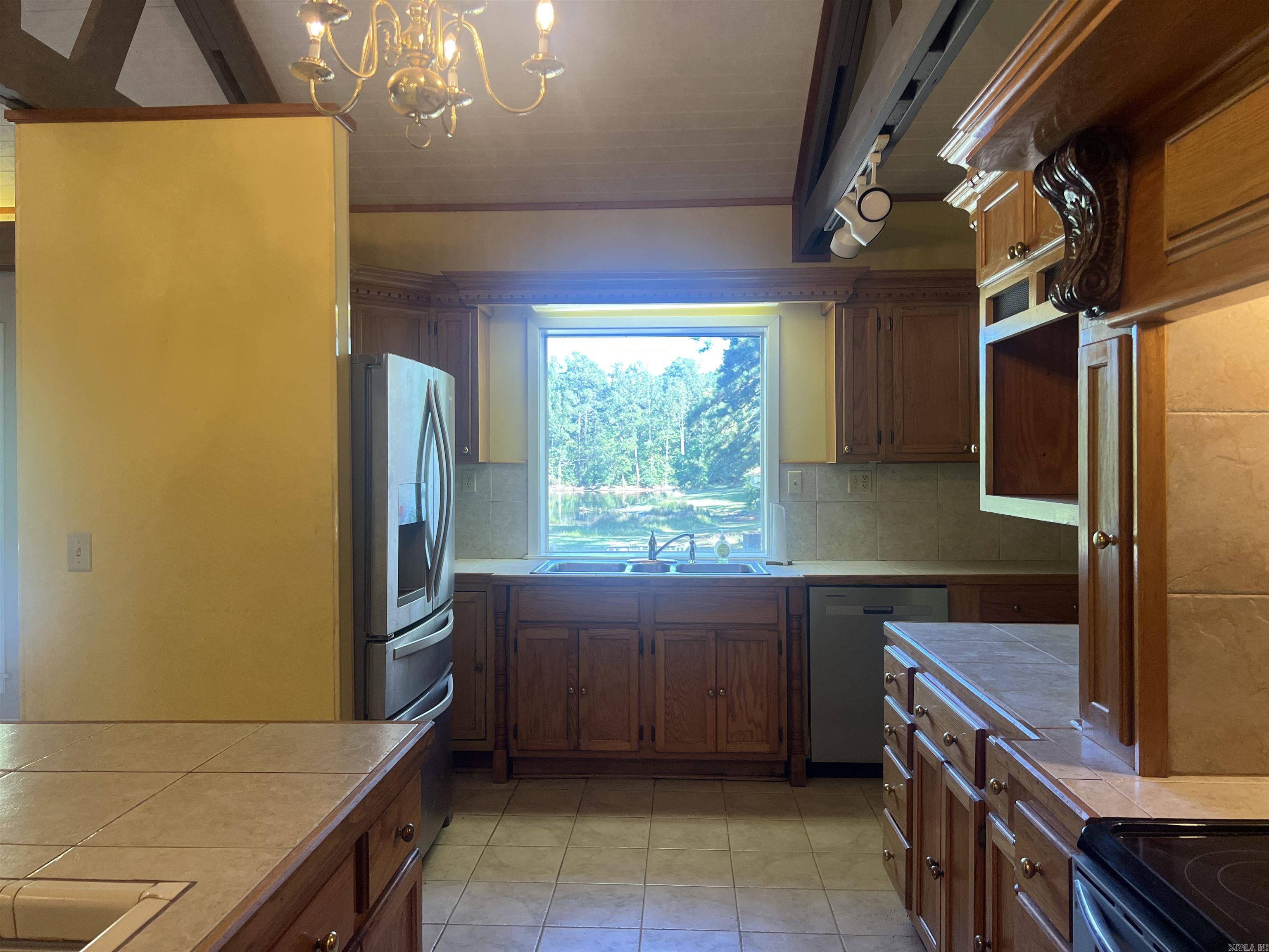 8611 Sulphur Springs  Pine Bluff, AR