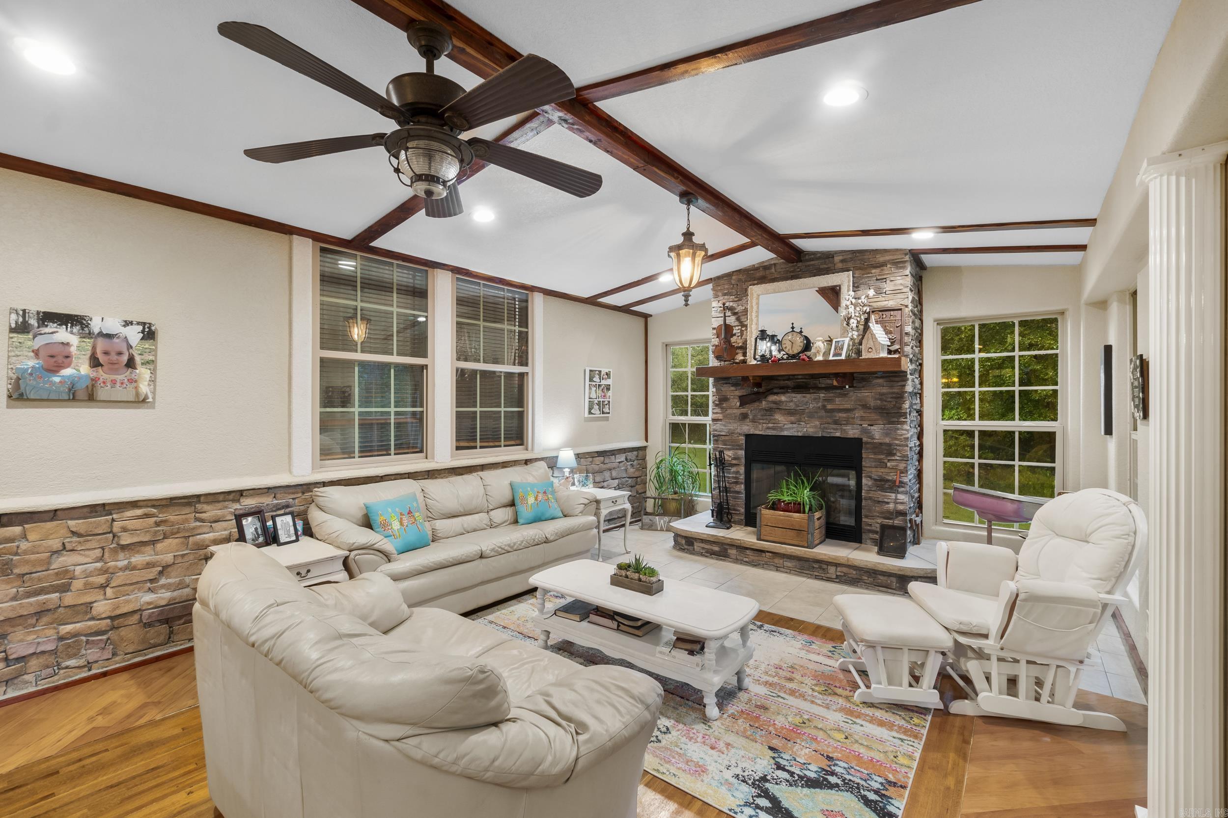 1052 Gravel Hill Road Romance, AR 72136