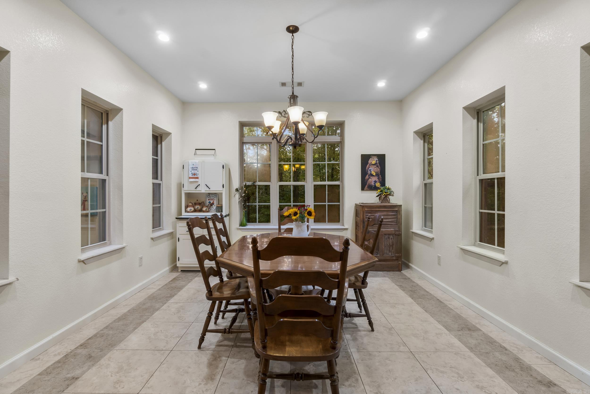 1052 Gravel Hill Road Romance, AR 72136