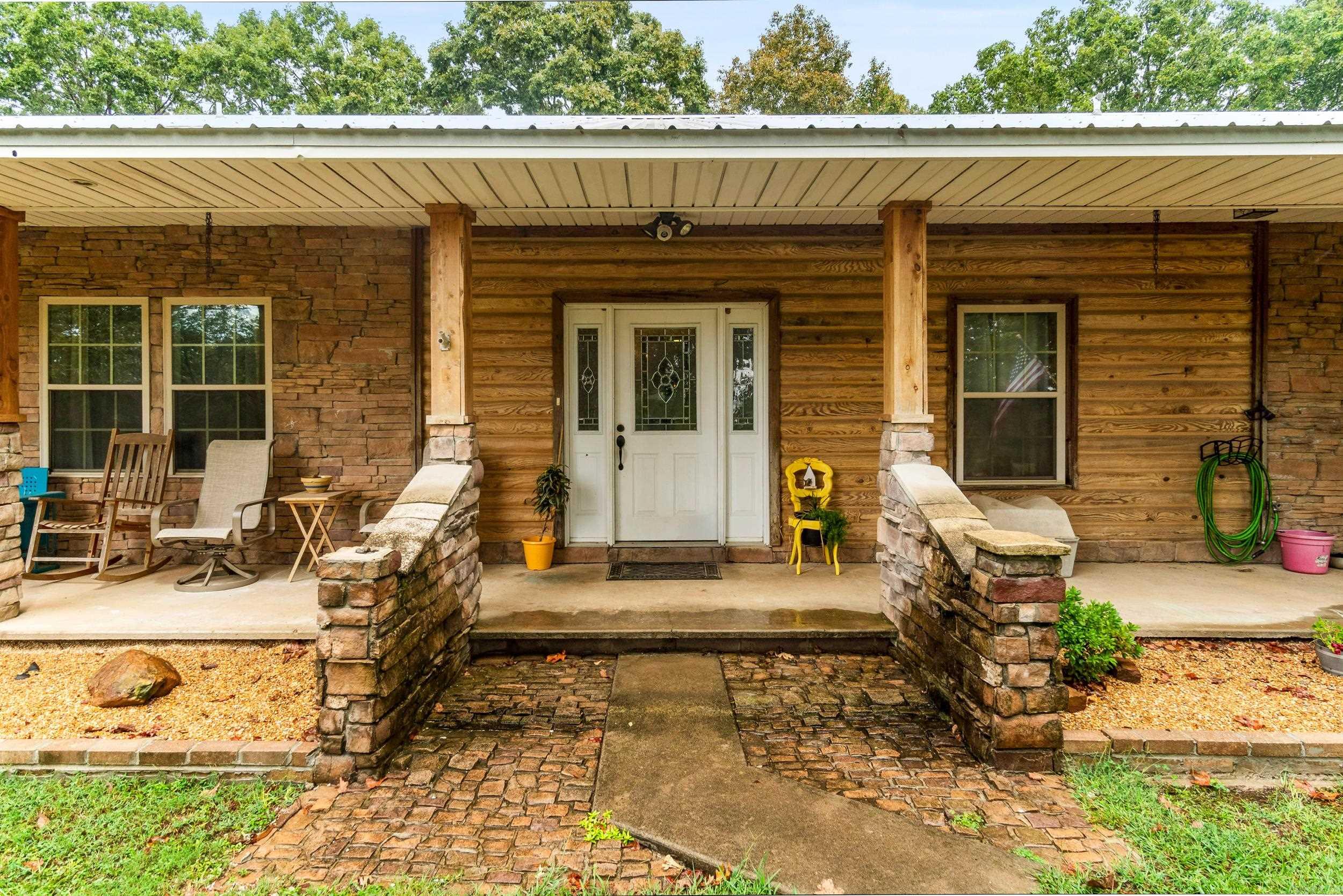 1052 Gravel Hill Road Romance, AR 72136