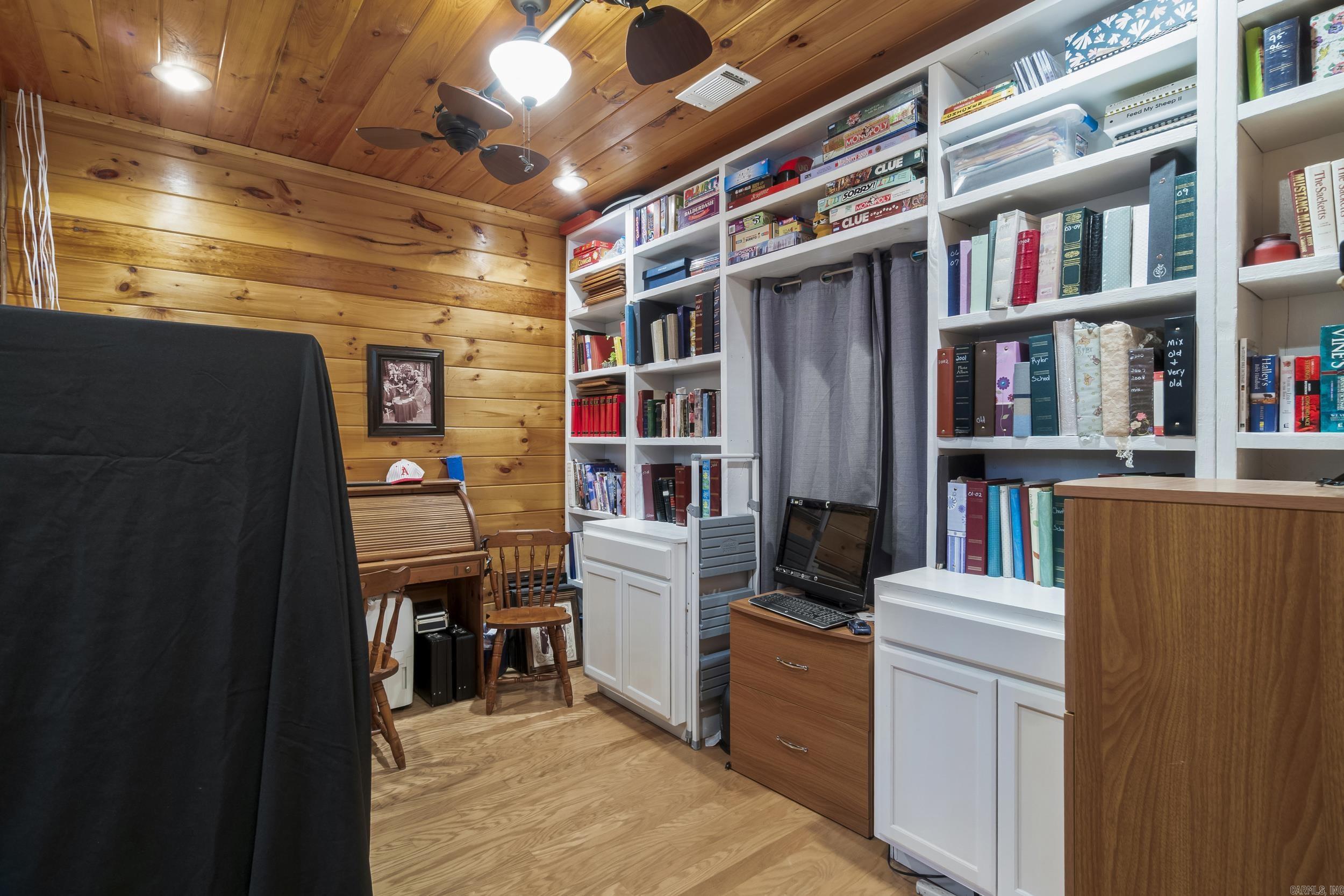 1052 Gravel Hill Road Romance, AR 72136