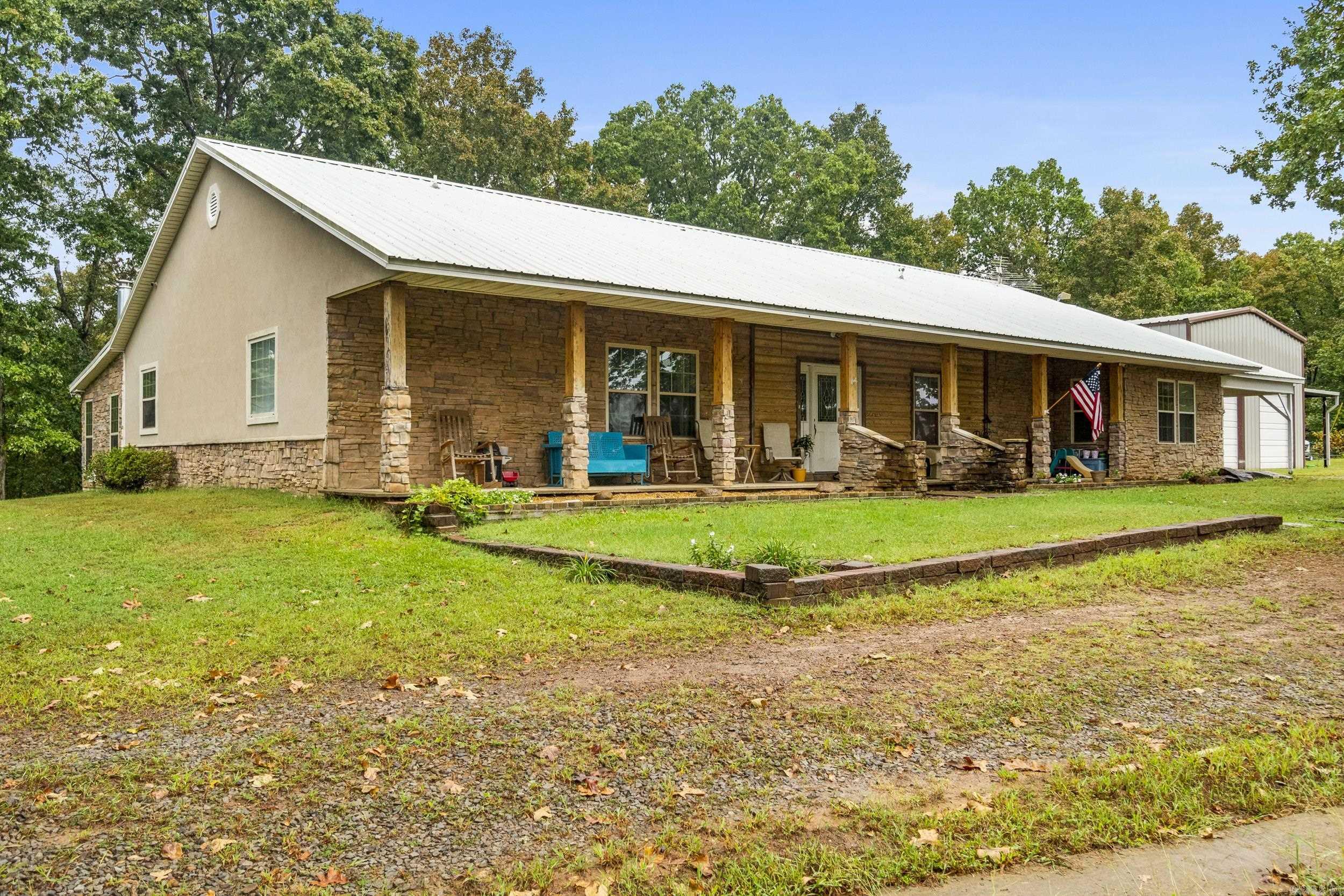 1052 Gravel Hill Road Romance, AR 72136