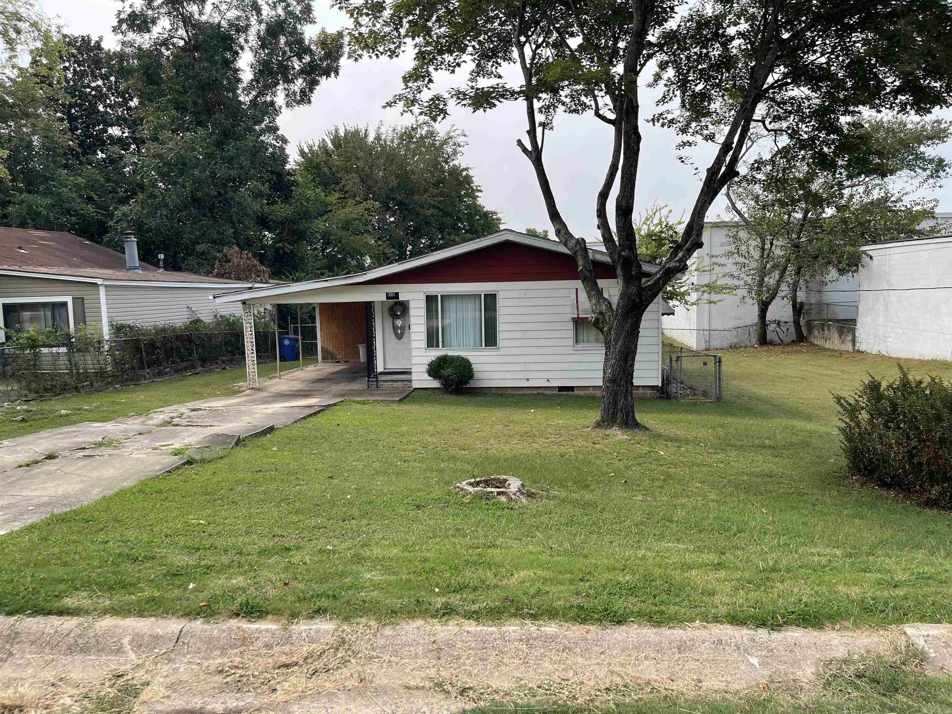 1006 W 41St St Street