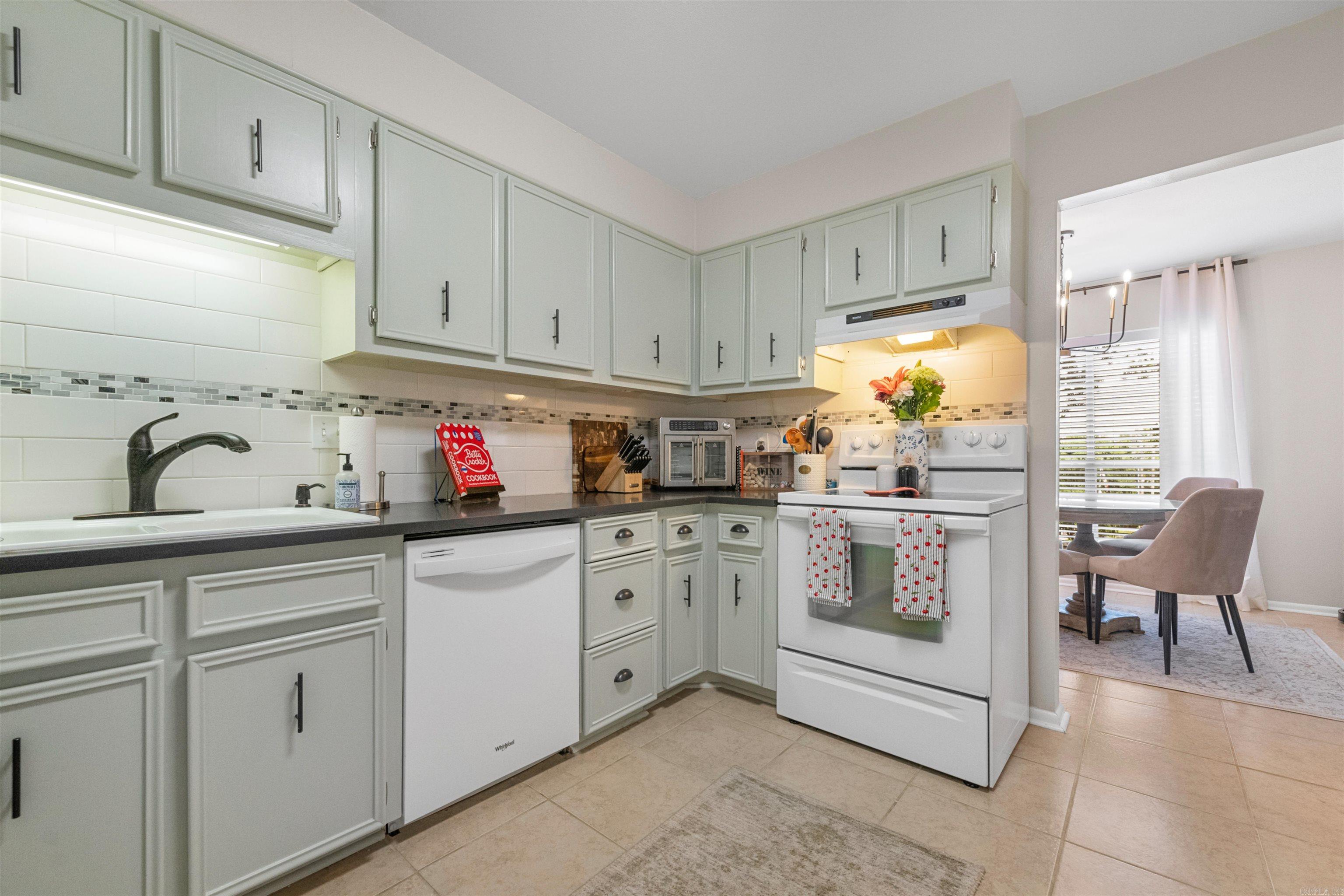 2007 Dakota North Little Rock, AR 72116-0000