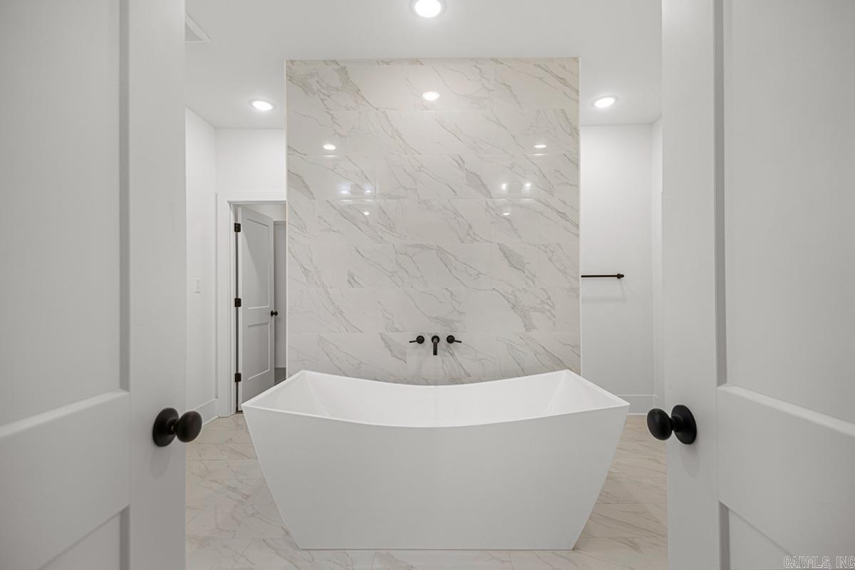 5016 Castaway Bay  Benton, AR