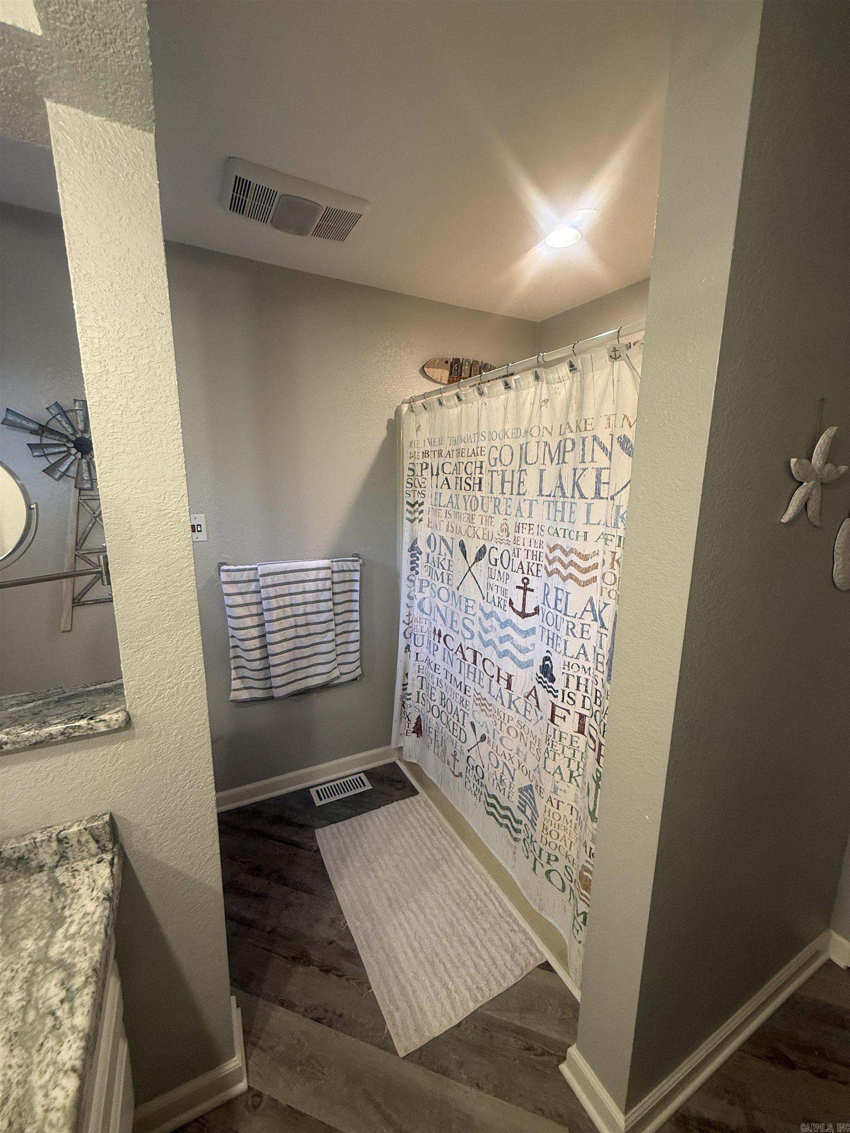 255 Long Beach  Hot Springs, AR