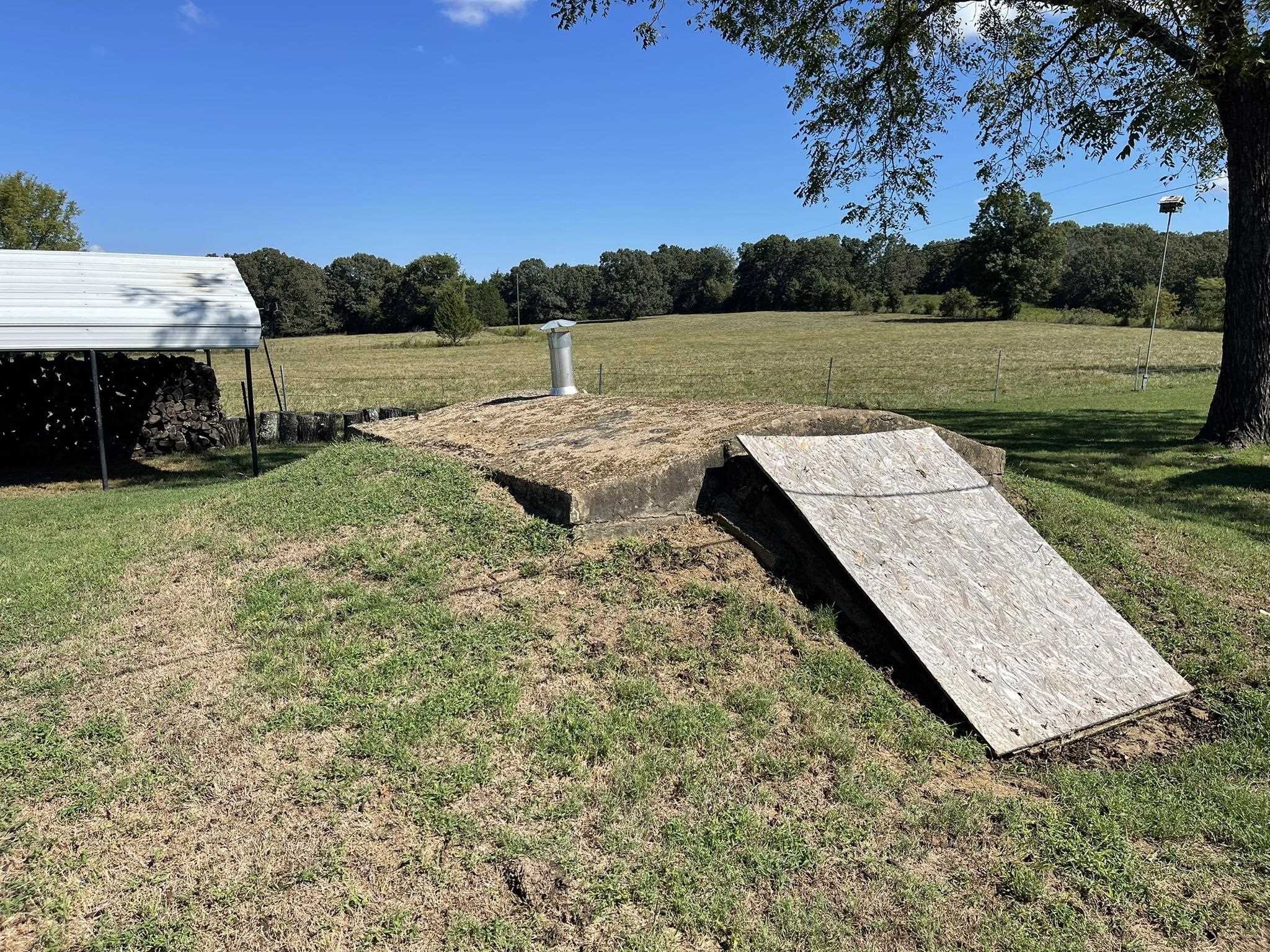 690 N Copperhead Road Franklin, AR 72536