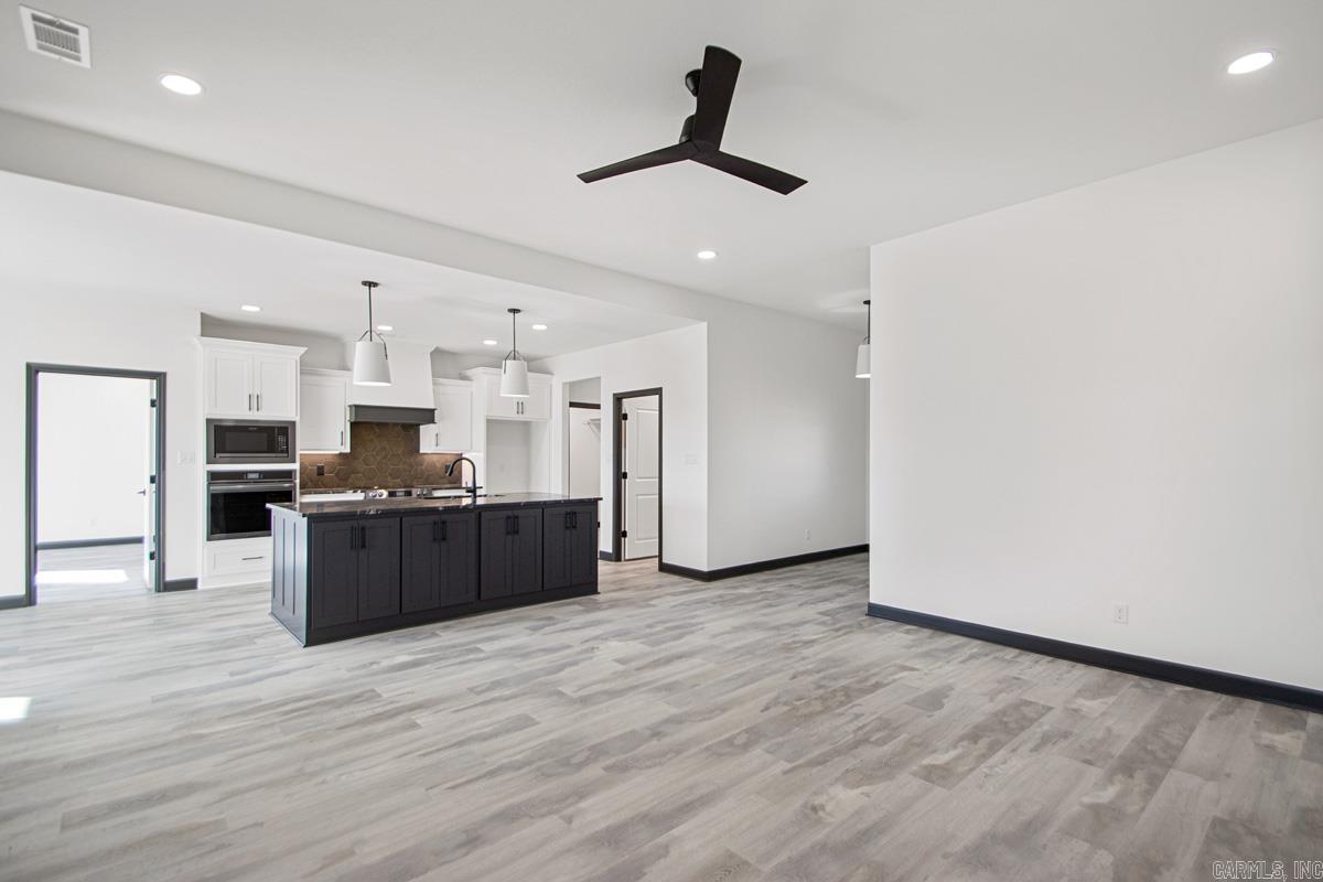 1064 Duke Drive Bauxite, AR 72011