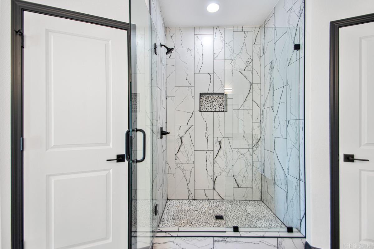 1064 Duke Drive Bauxite, AR 72011