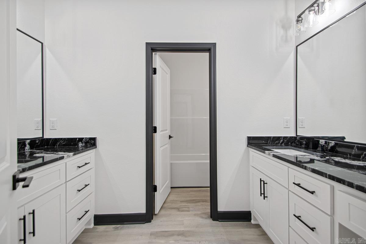 1064 Duke Drive Bauxite, AR 72011