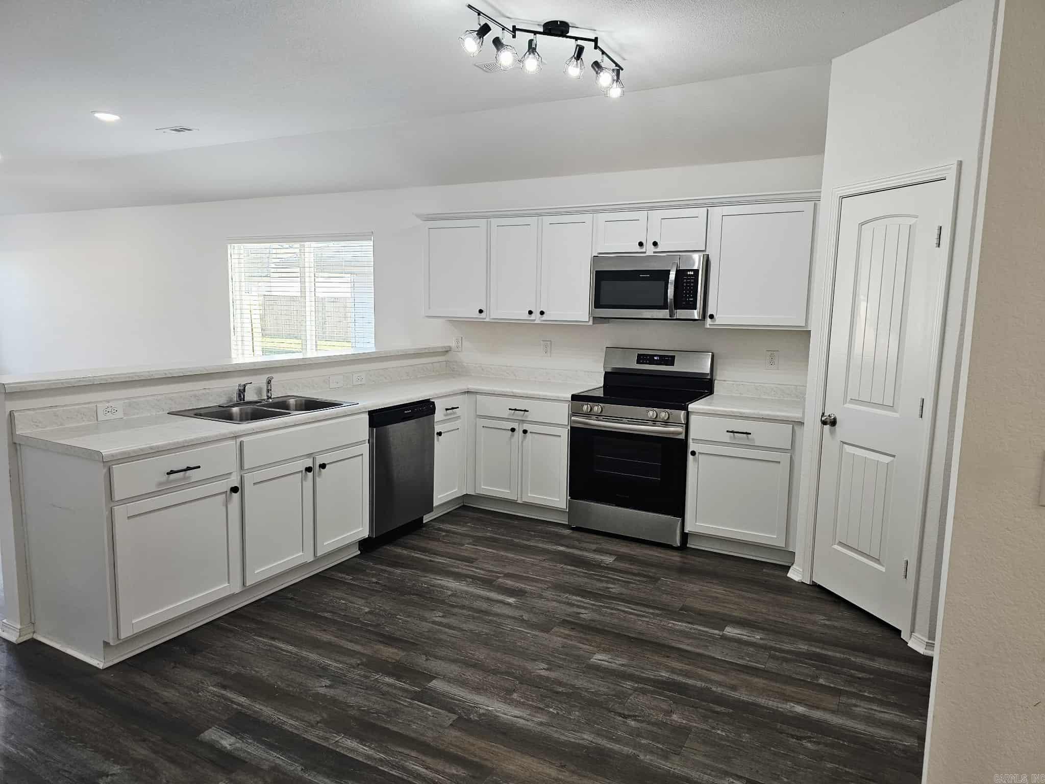 303 Rooster  Conway, AR