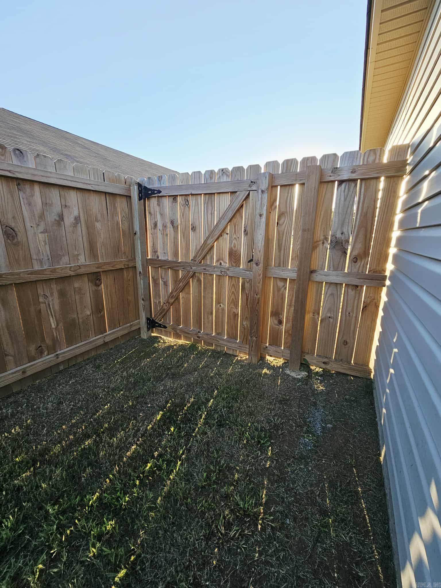 303 Rooster  Conway, AR