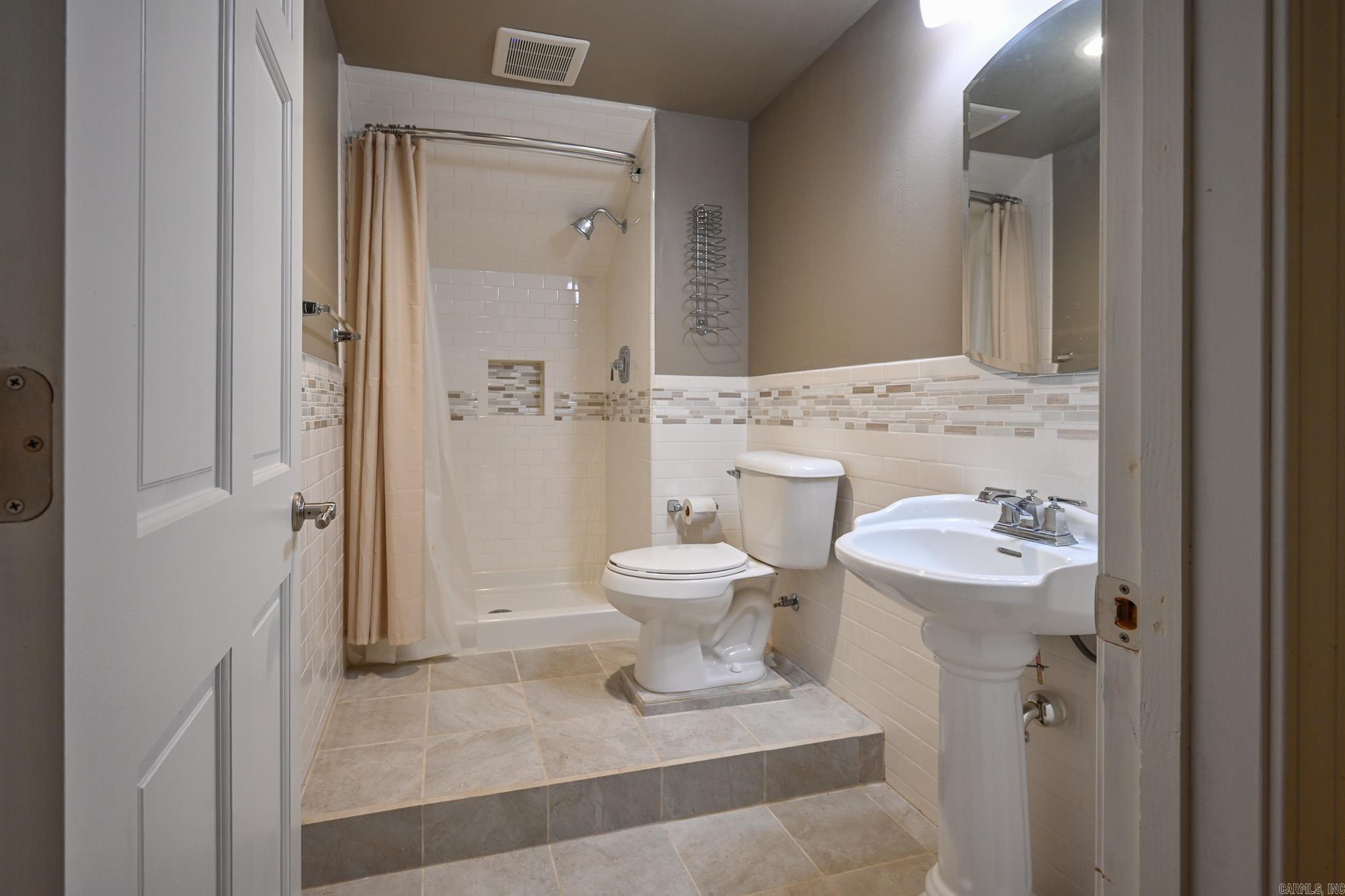 122 Polk Road 286  Hatfield, AR