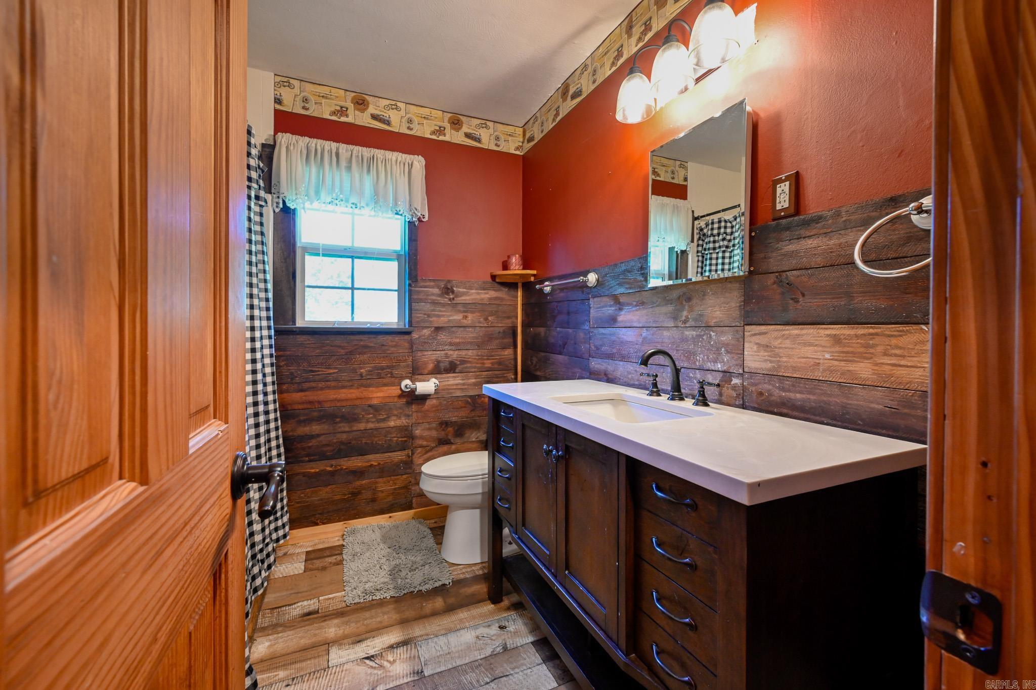 122 Polk Road 286  Hatfield, AR