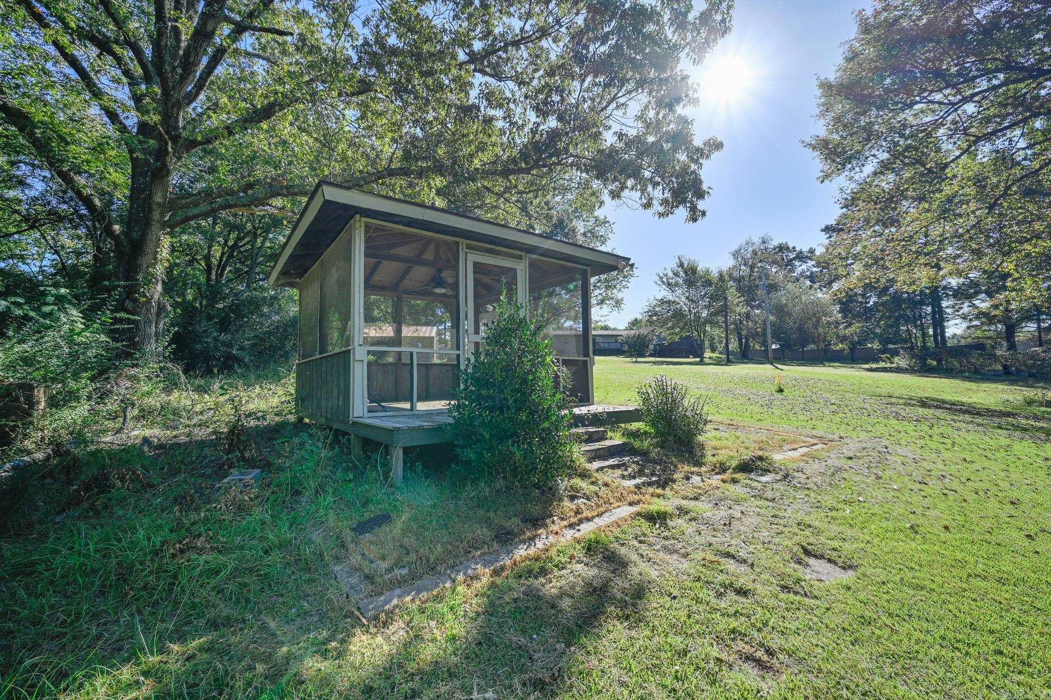 122 Polk Road 286  Hatfield, AR