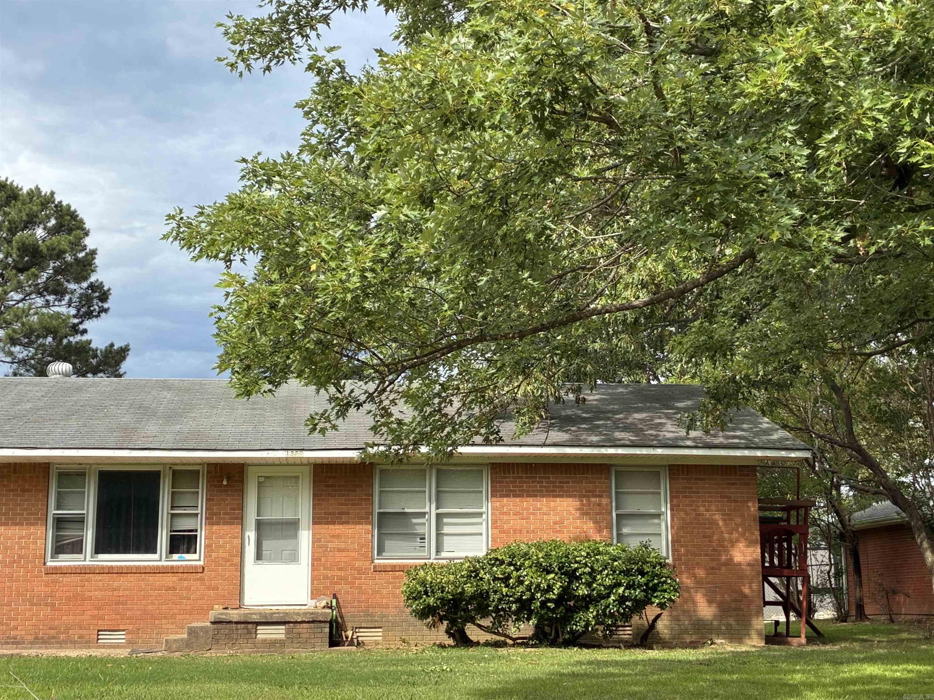 1350 W North Street Piggott, AR 72454