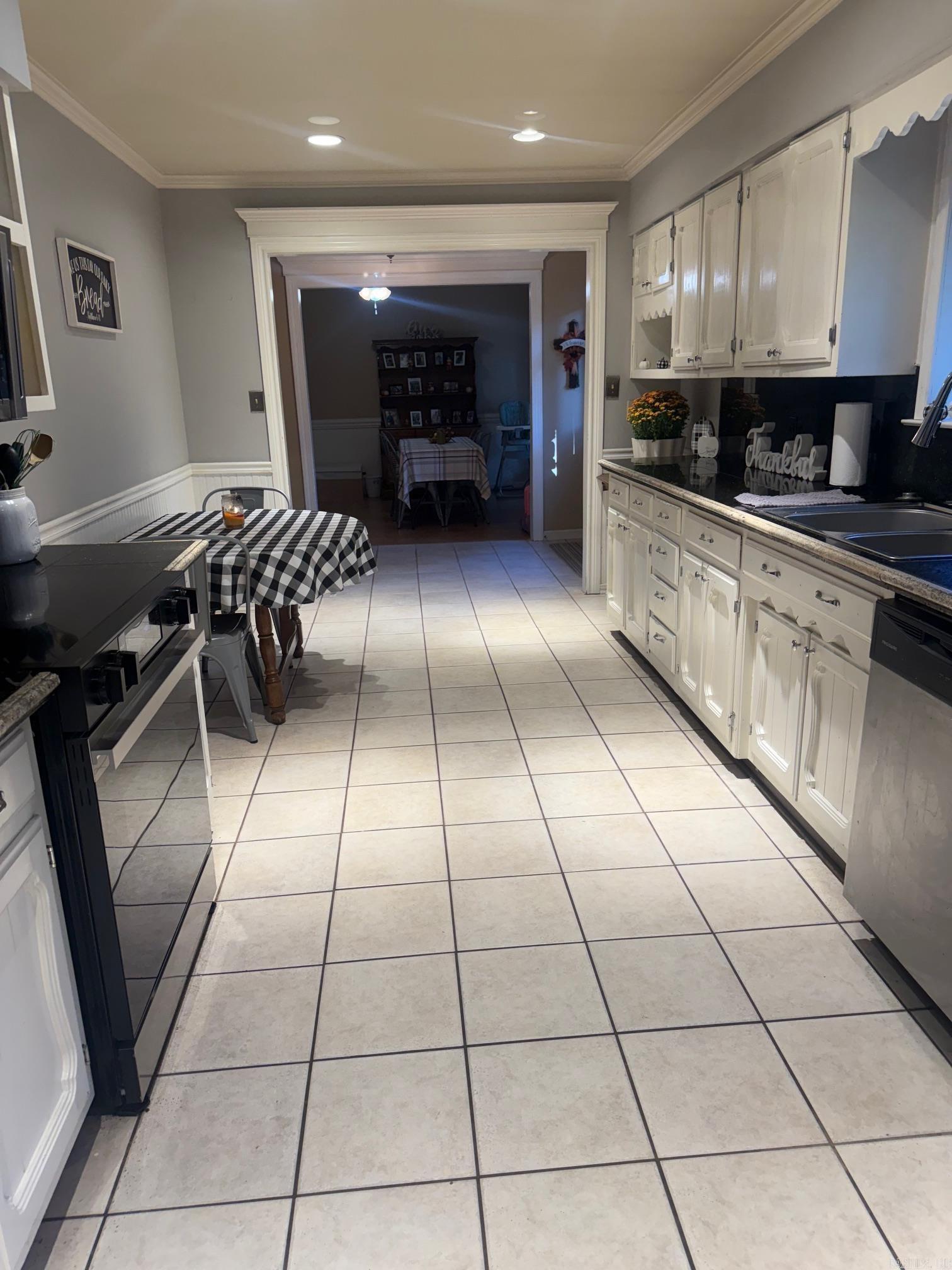 100 Canterbury  Arkadelphia, AR