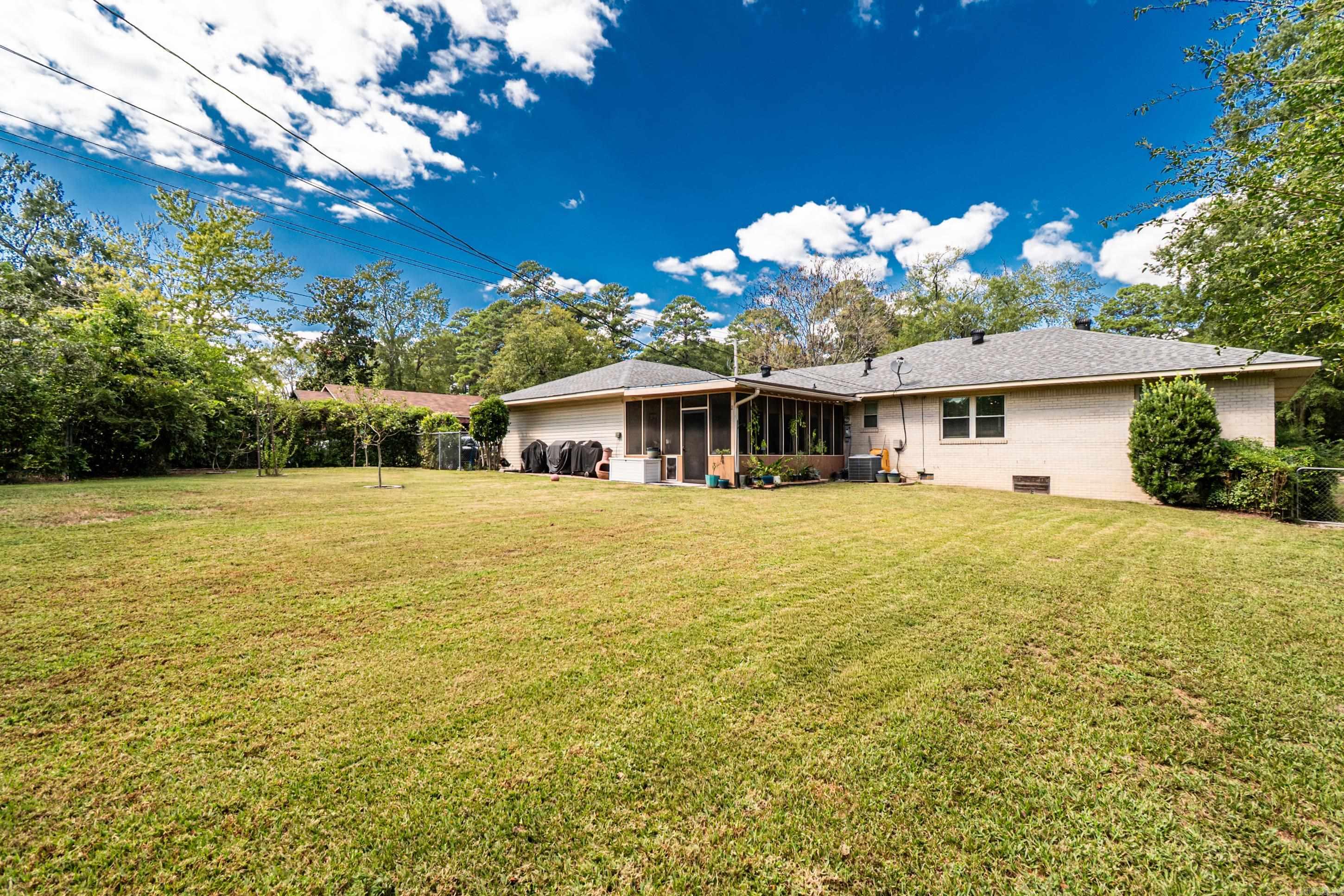 703 E 8Th St El Dorado, AR 71730