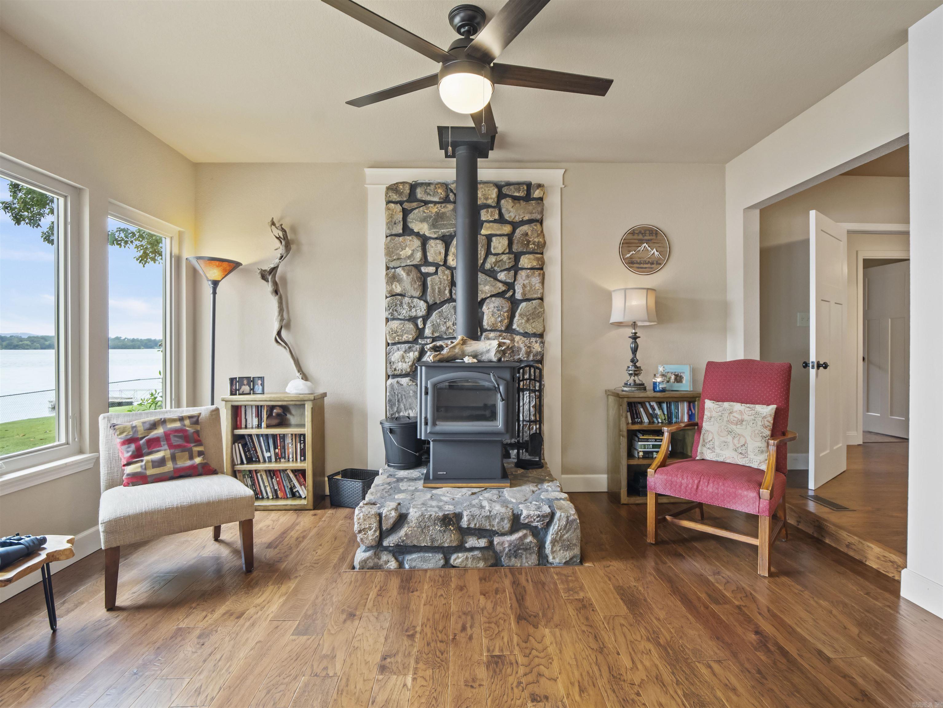 121 Caroline Acres Terrace  Hot Springs, AR