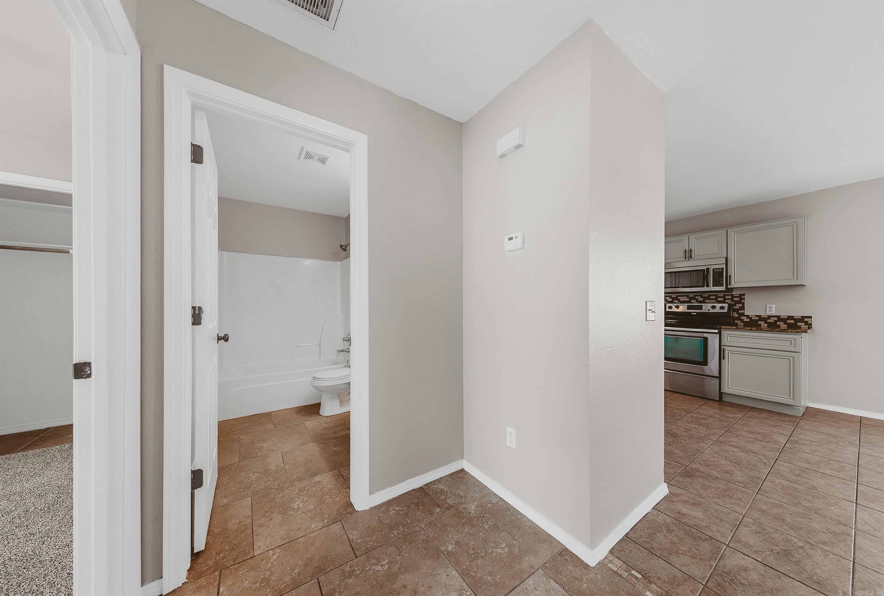 393 Cascade  Springdale, AR