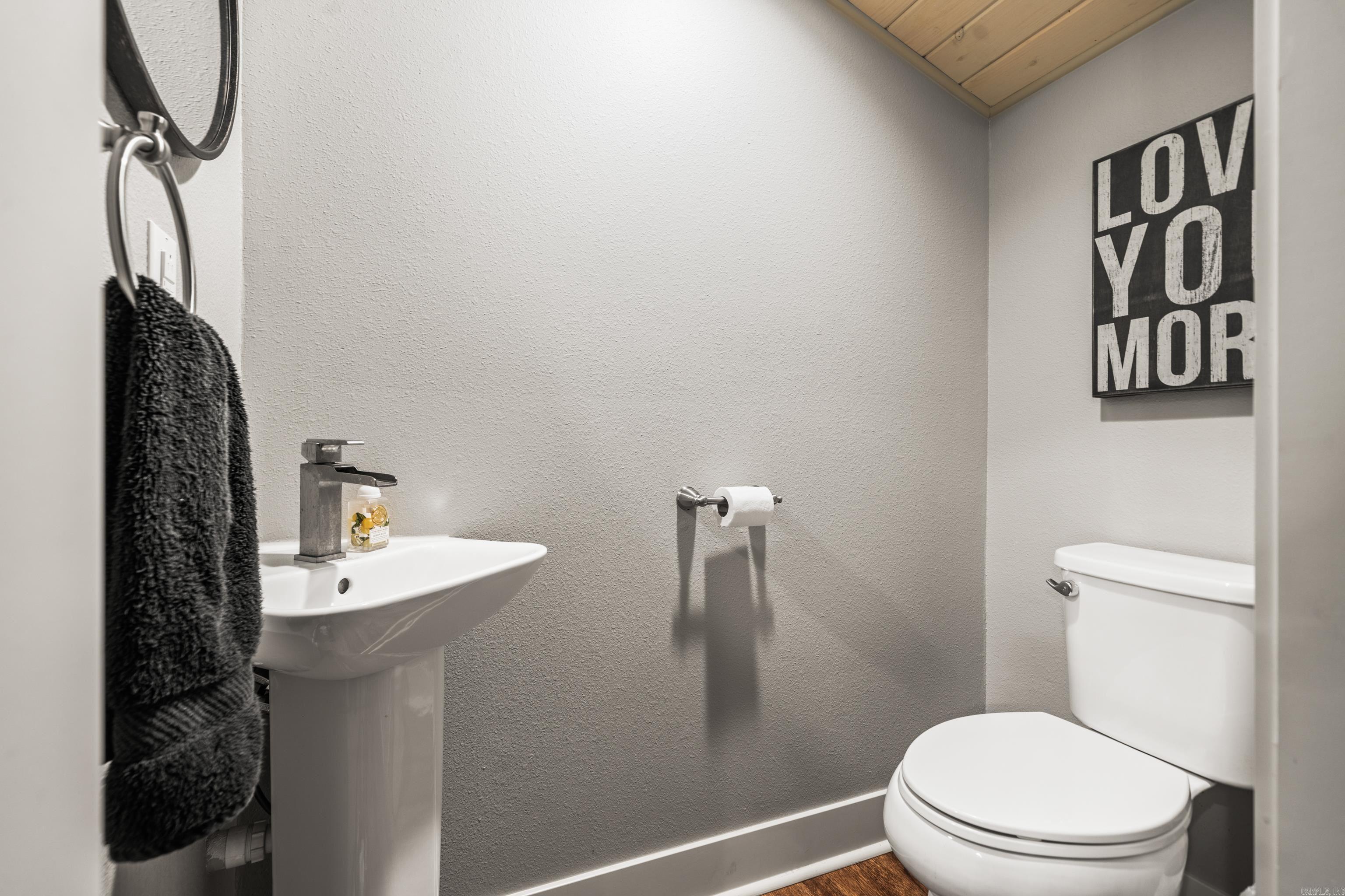 103 Oak 101 Oak Pt Hot Springs National Park, AR