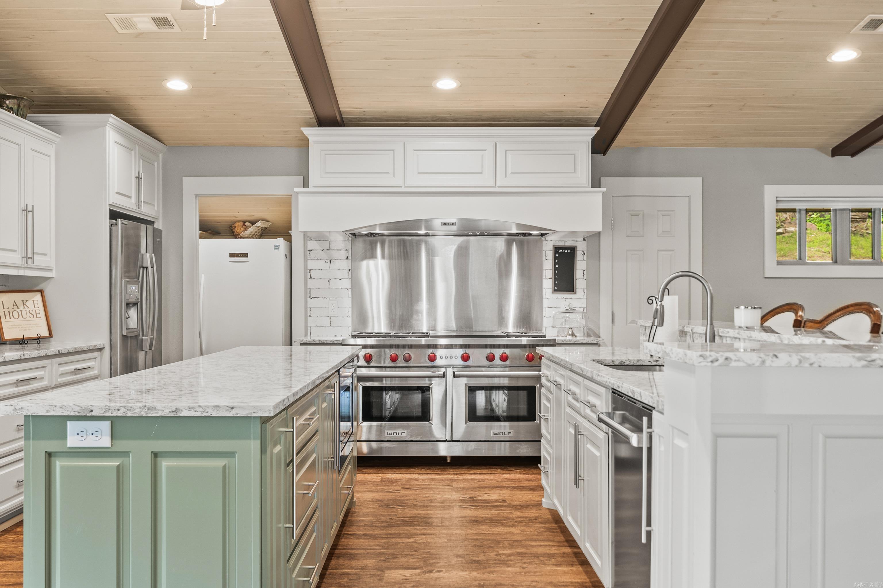 103 Oak 101 Oak Pt Hot Springs National Park, AR