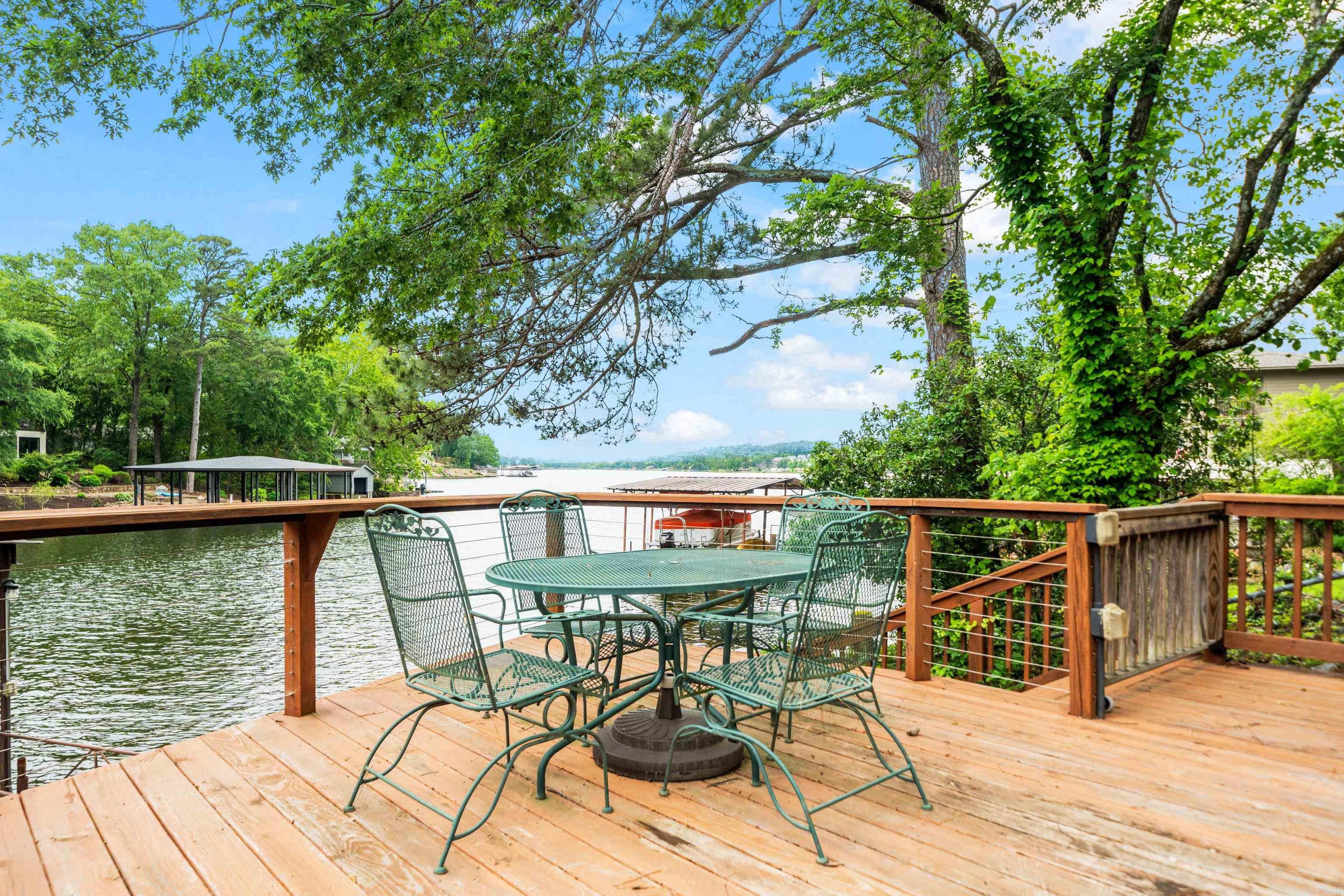 103 Oak 101 Oak Pt Hot Springs National Park, AR