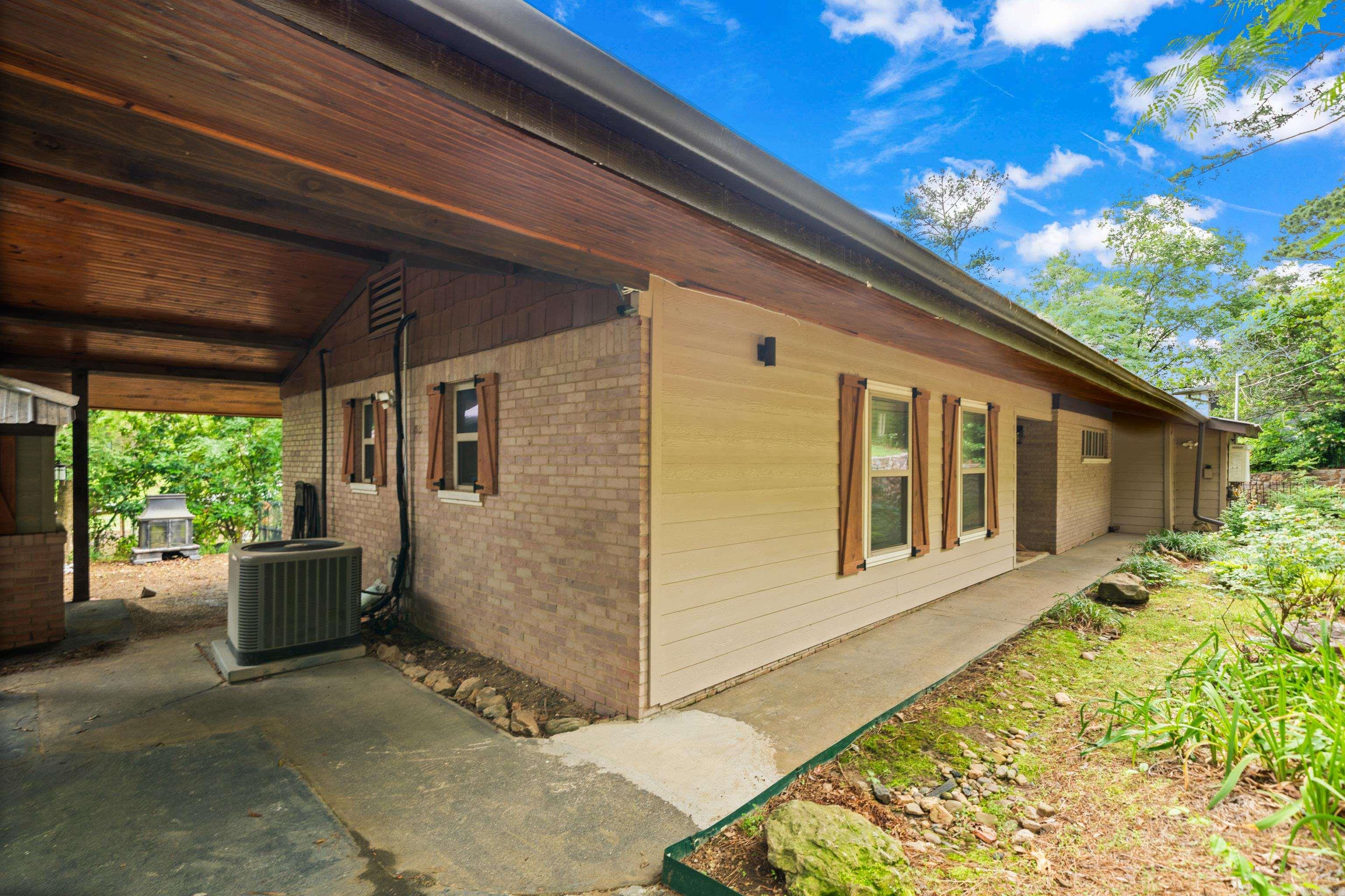 103 Oak 101 Oak Pt Hot Springs National Park, AR