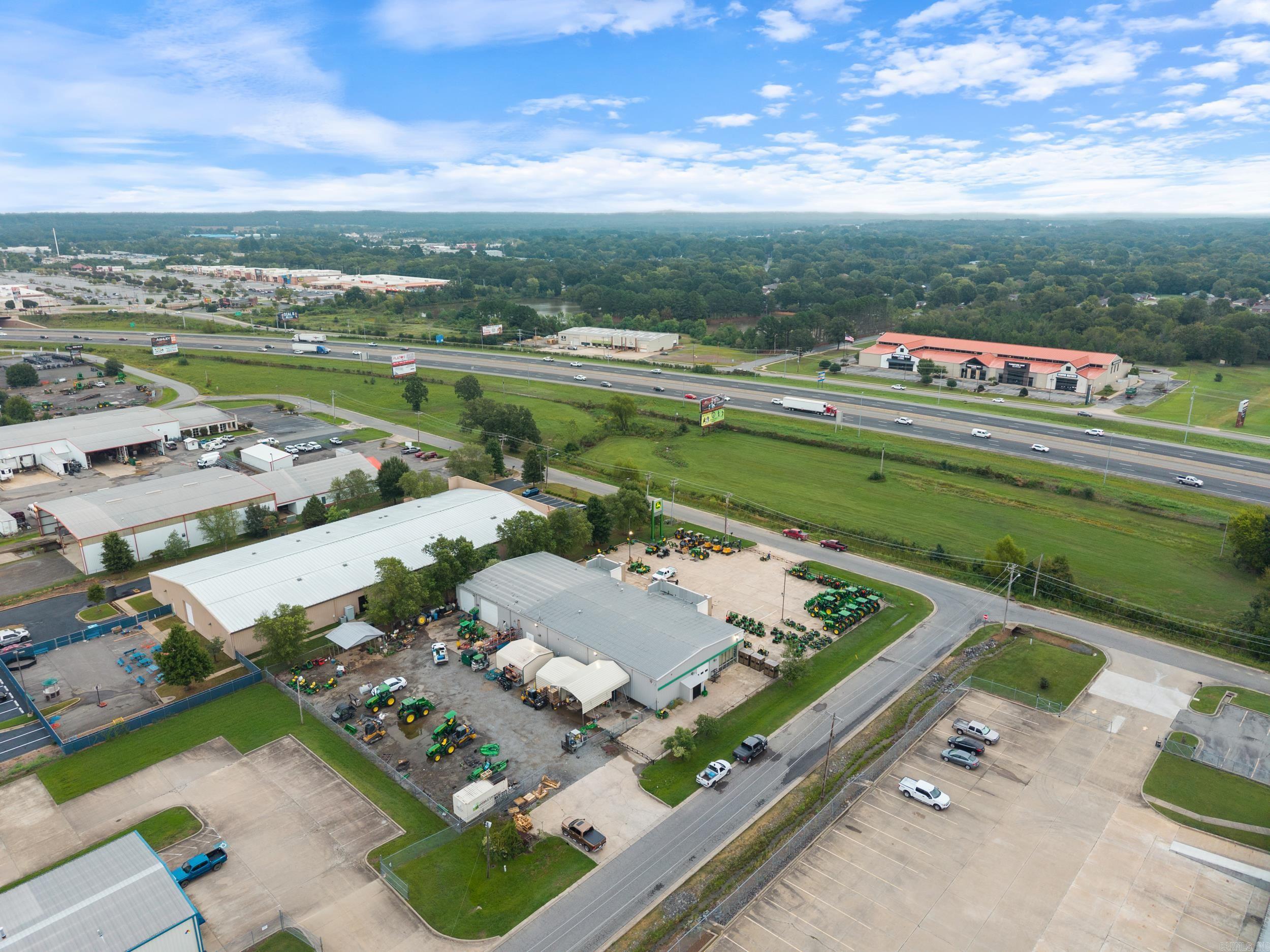 205 Tilk  Conway, AR