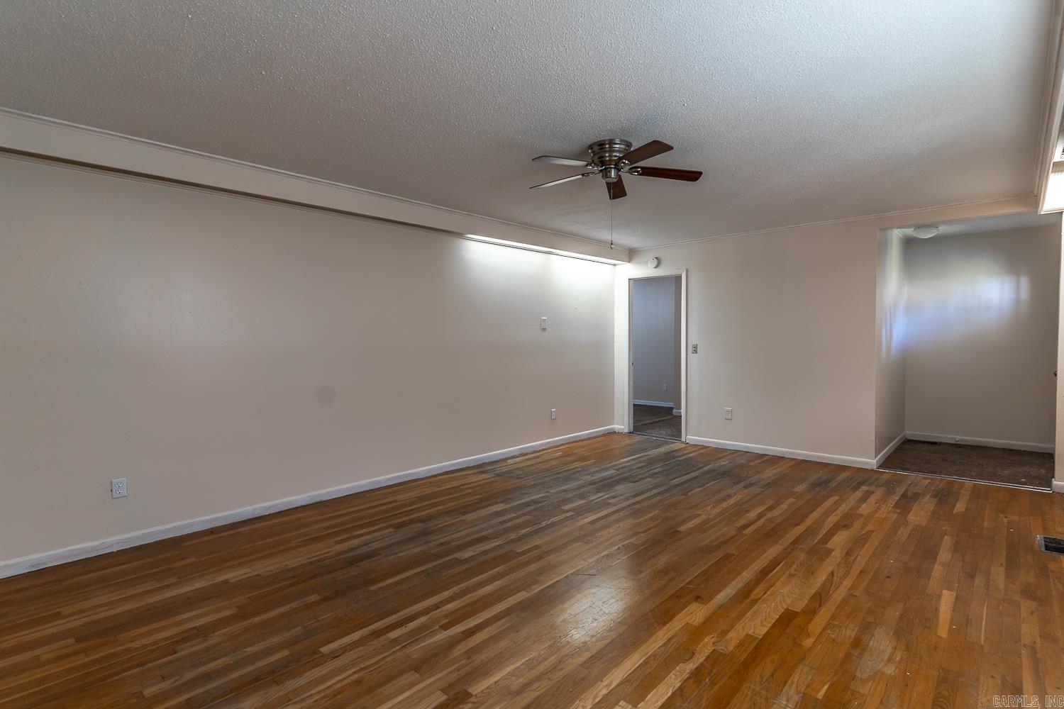 1047 N Rosser 122 E Arkansas Avenue Forrest City, AR