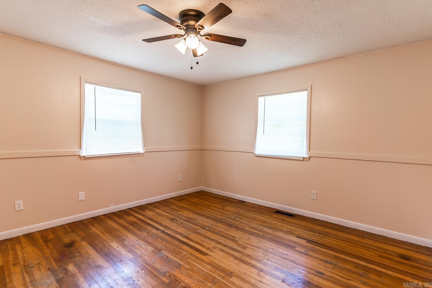 1047 N Rosser 122 E Arkansas Avenue Forrest City, AR