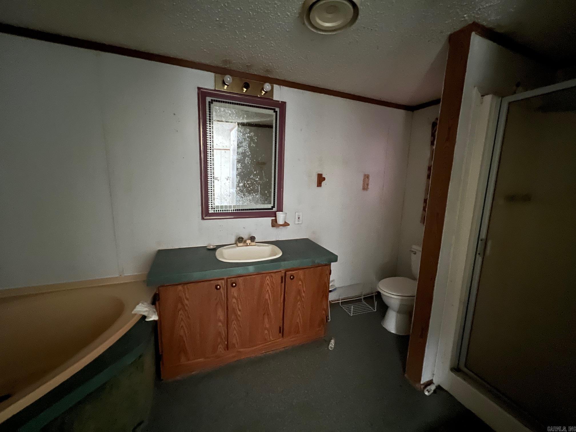 200 Main St  De Valls Bluff, AR