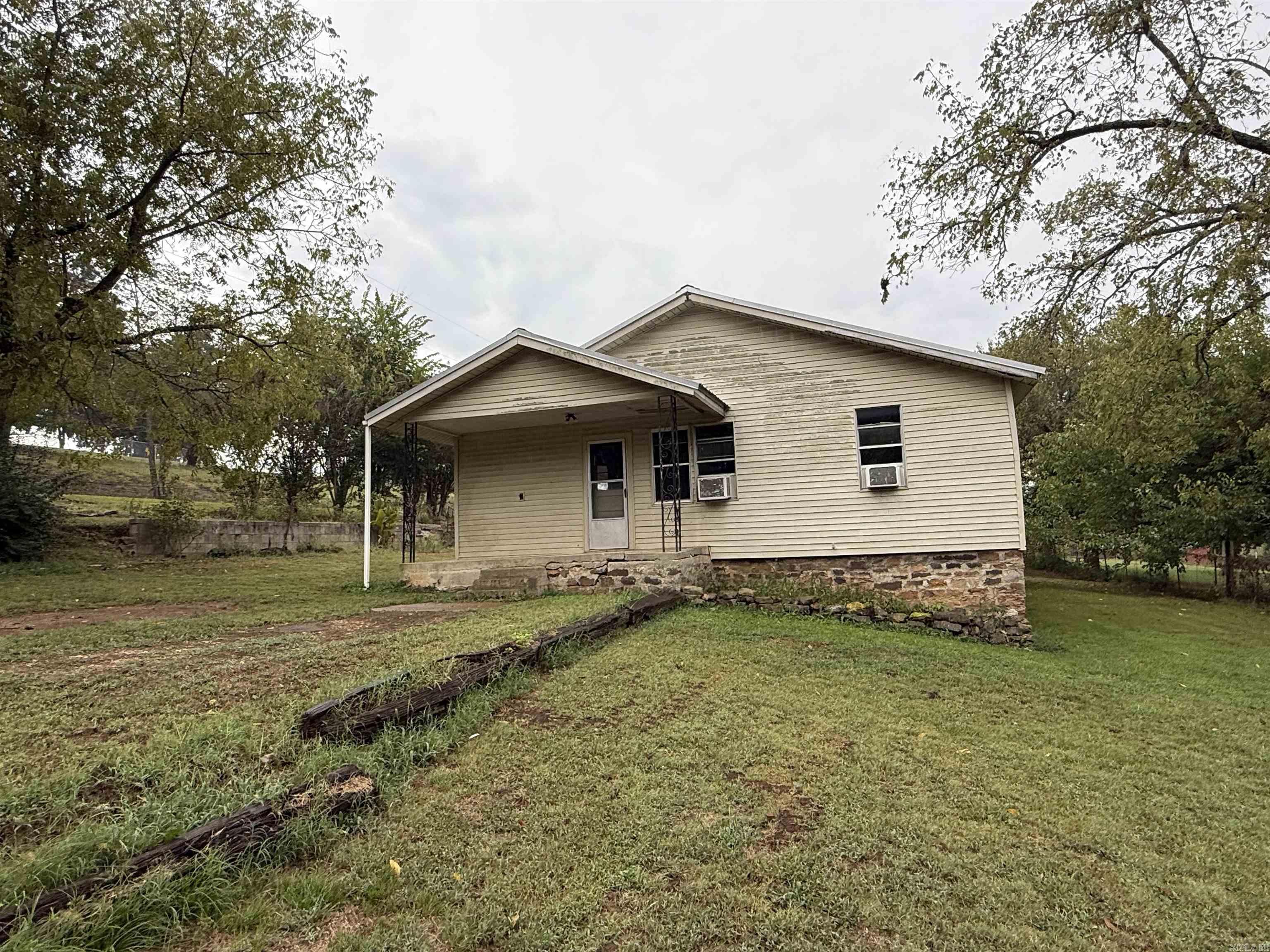 400 Canaan  Marshall, AR