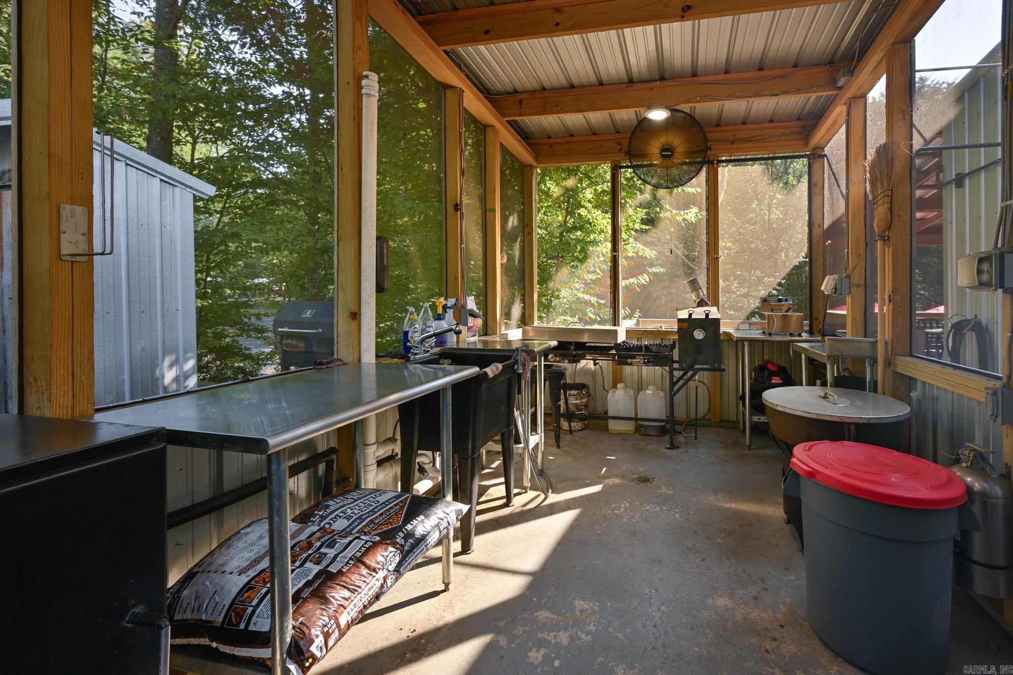 2467 Hwy 375 E  Mena, AR