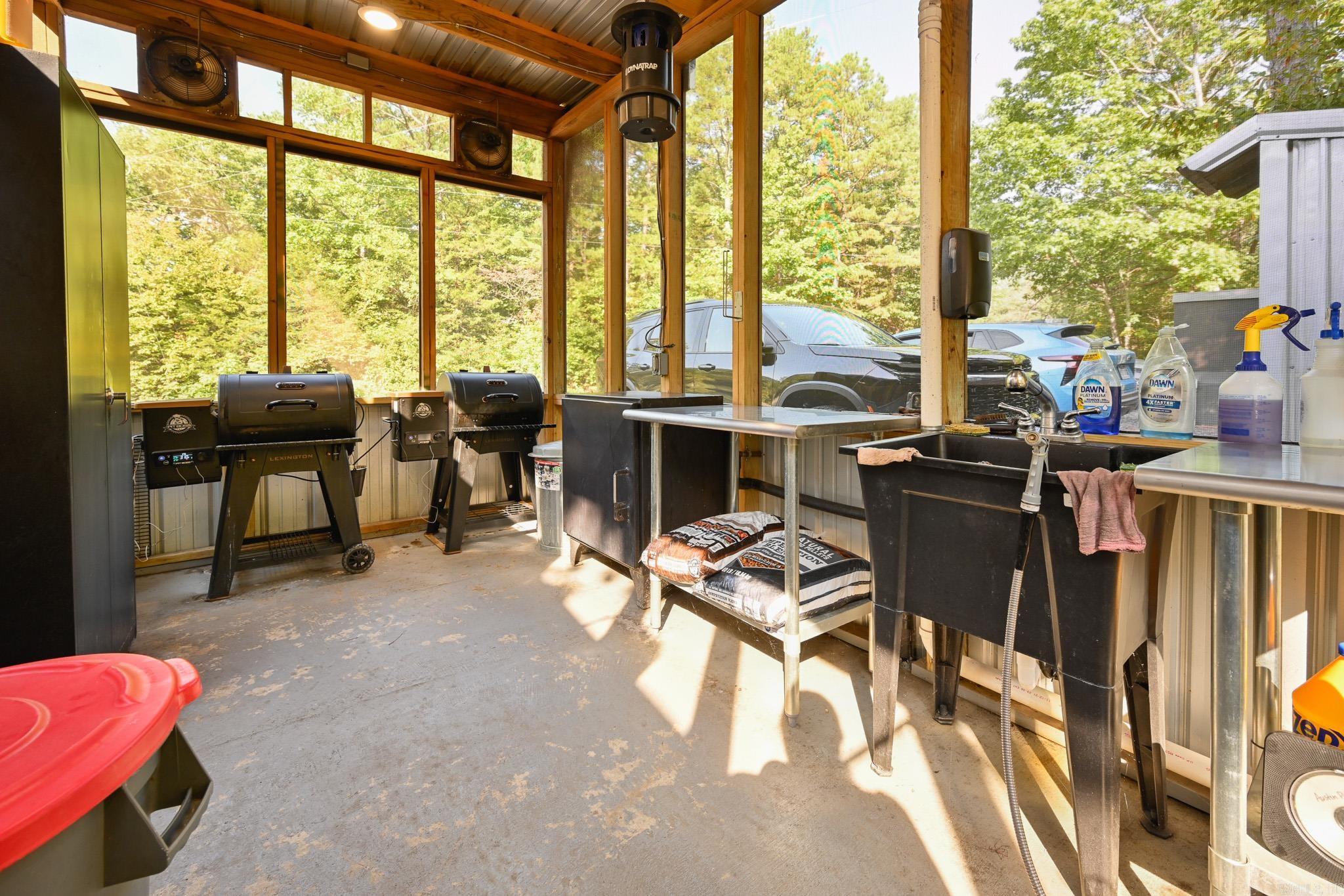 2467 Hwy 375 E  Mena, AR