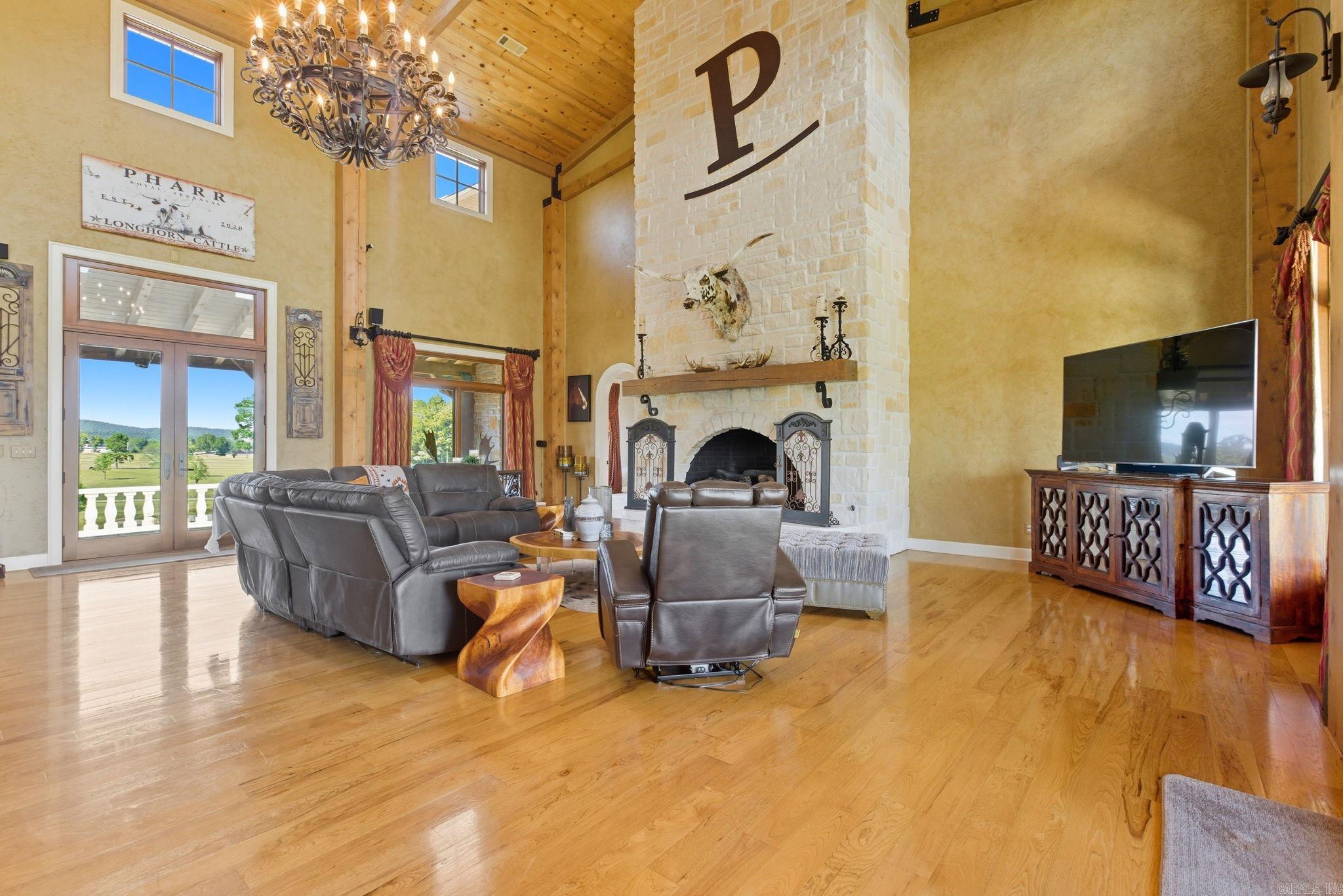 905 Sunshine Rd  Royal, AR