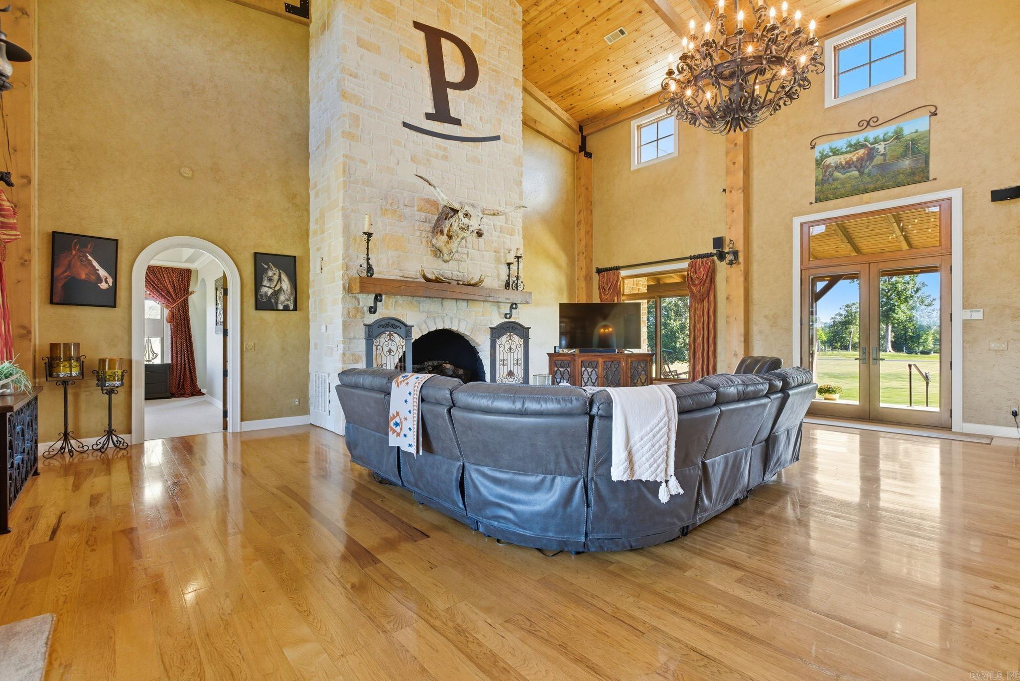 905 Sunshine Rd  Royal, AR